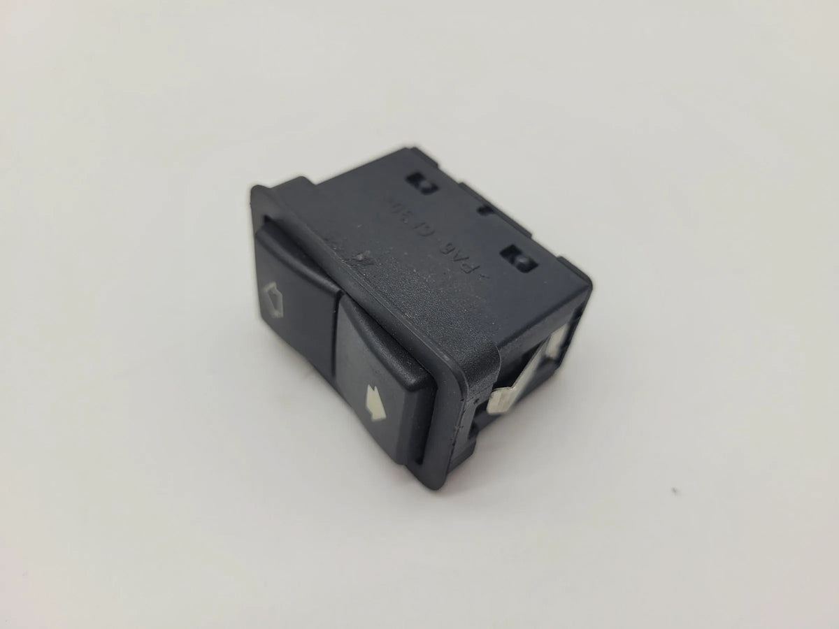 BMW 5er Touring E39 Fensterheberschalter L/R 8368974 (Original)