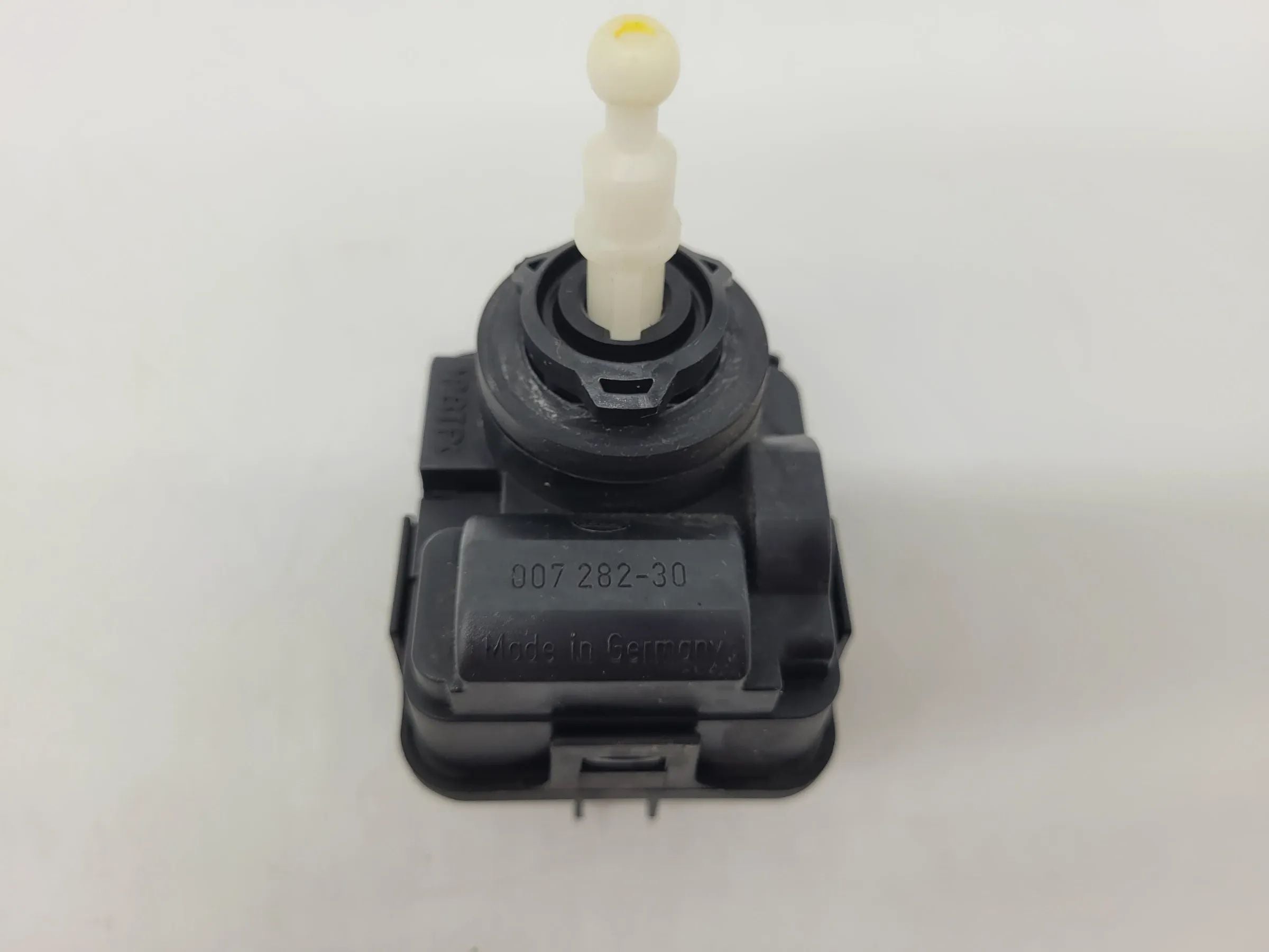 Opel Omega B V94 Scheinwerfer Stellmotor LWR L/R 90492832 (Original)