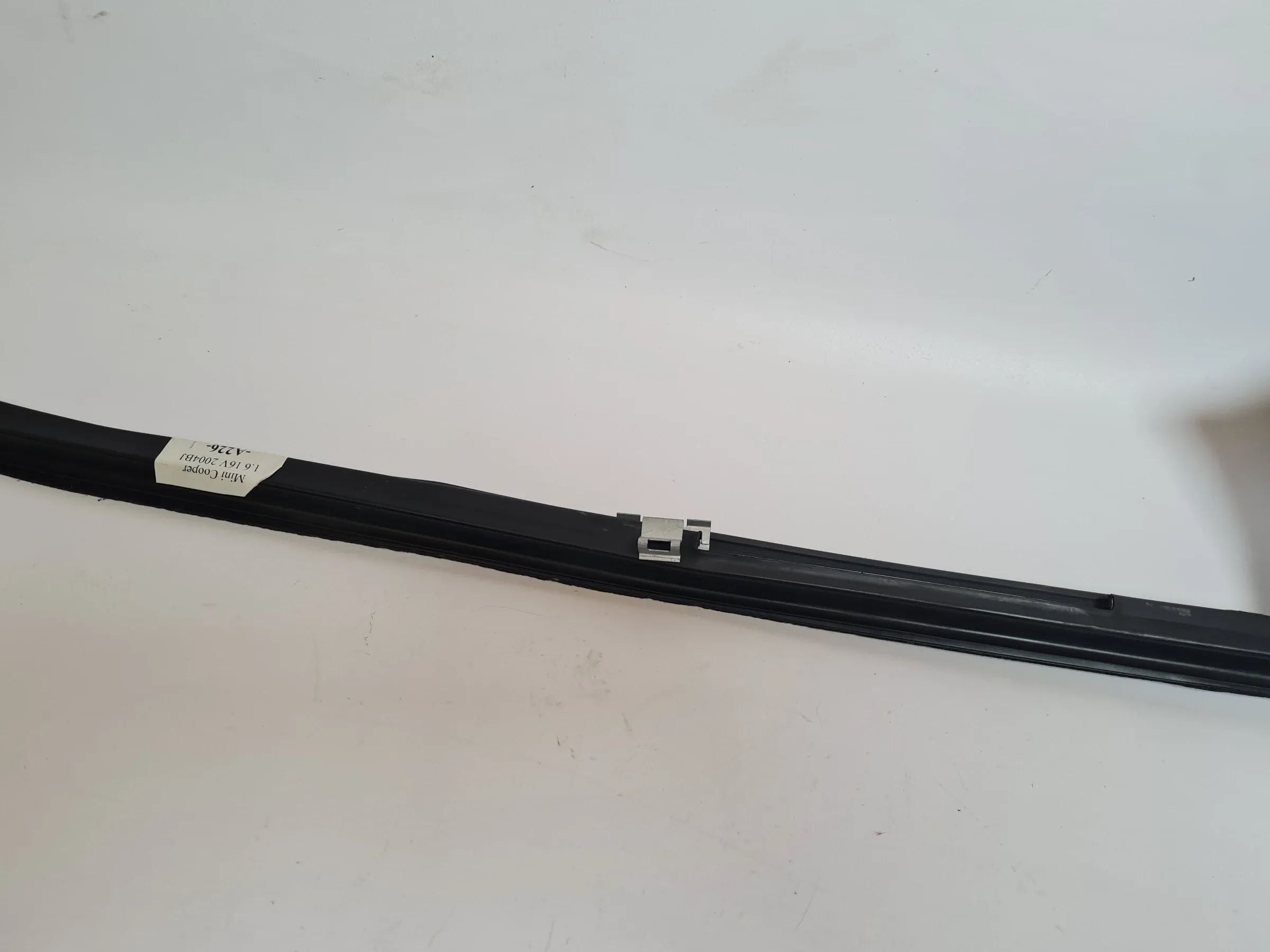 Mini One (R50/R53) Türdichtung Leiste Links 51.71-7039865 (Original)
