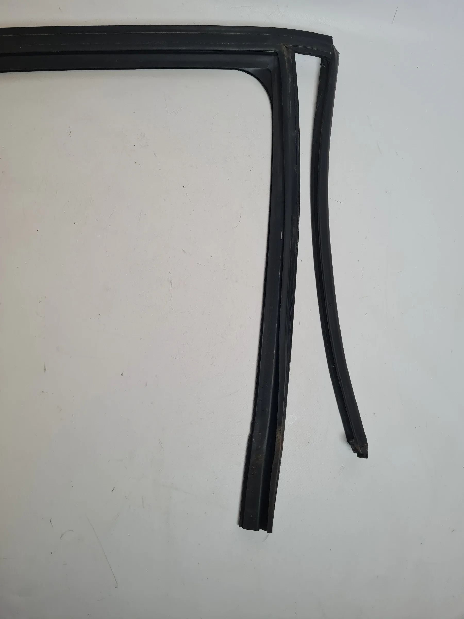 BMW 3er Touring E91 Fenster Dichtung Gummi Hinten Rechts 16850 Original
