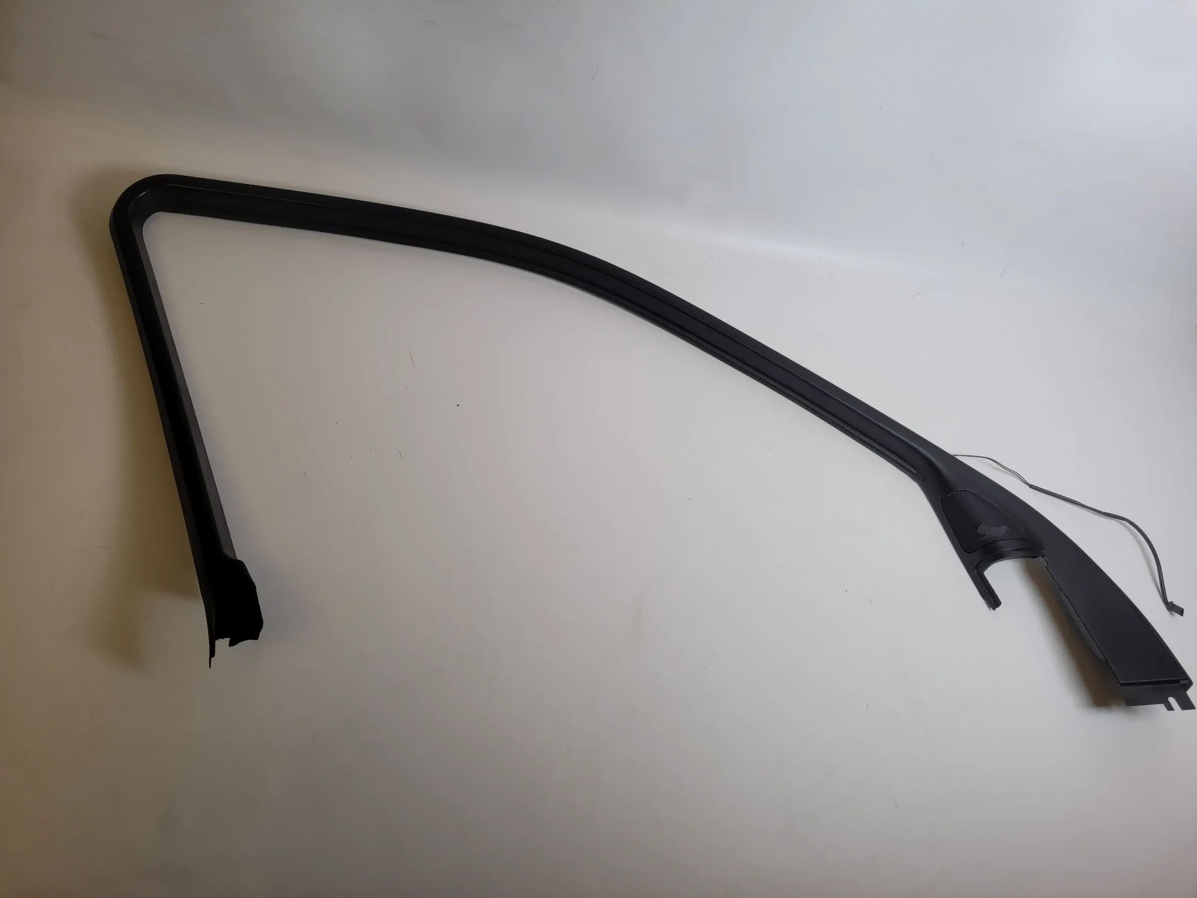 BMW 5er Touring E39 Blende Fensterrahmen Tür Links Vorne 8183731A Original