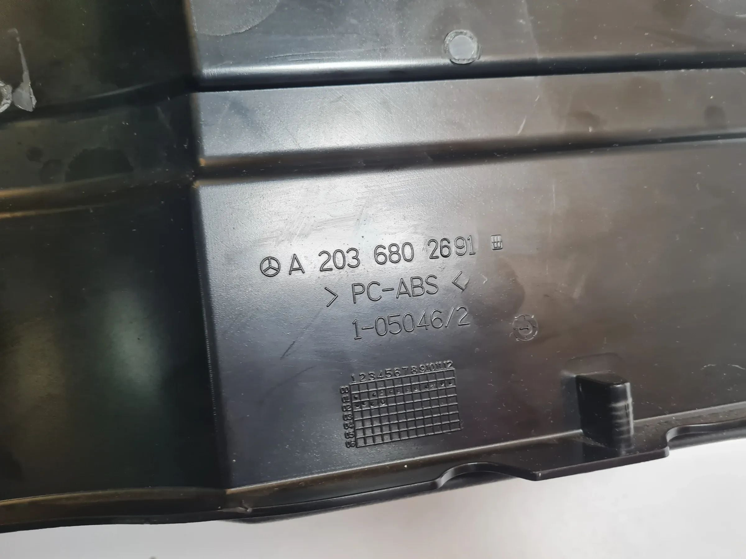 Original Mercedes C-Klasse (CL203) Handschuhfach Staufach A2036802691