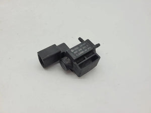 Magnetventil Saugrohr Ansaugluft Ventil für Audi A3 A4 VW Golf Polo Seat Skoda
