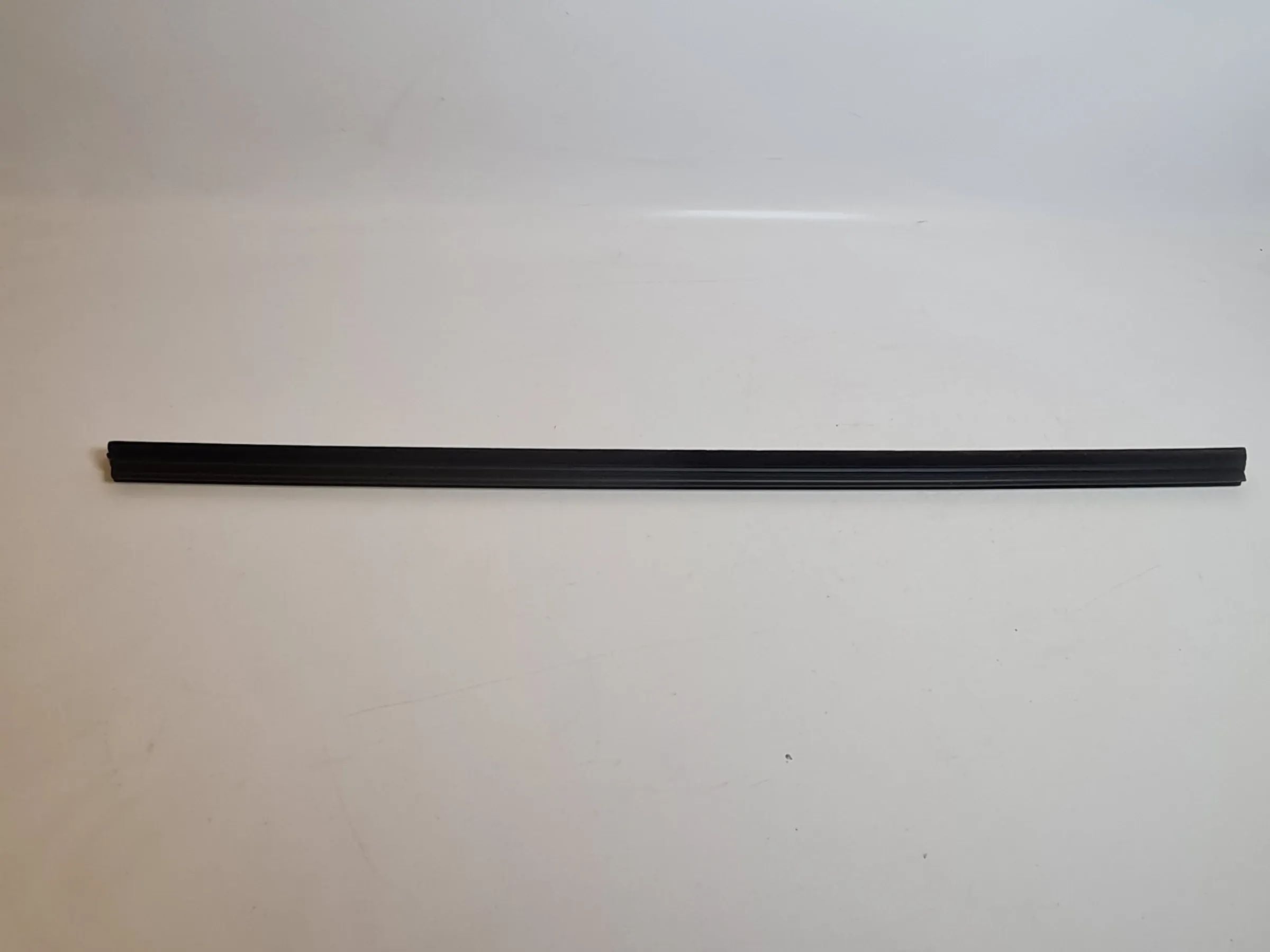 Fiat Punto (188) Fensterschachtleiste Vorne L/R (2 Türer)