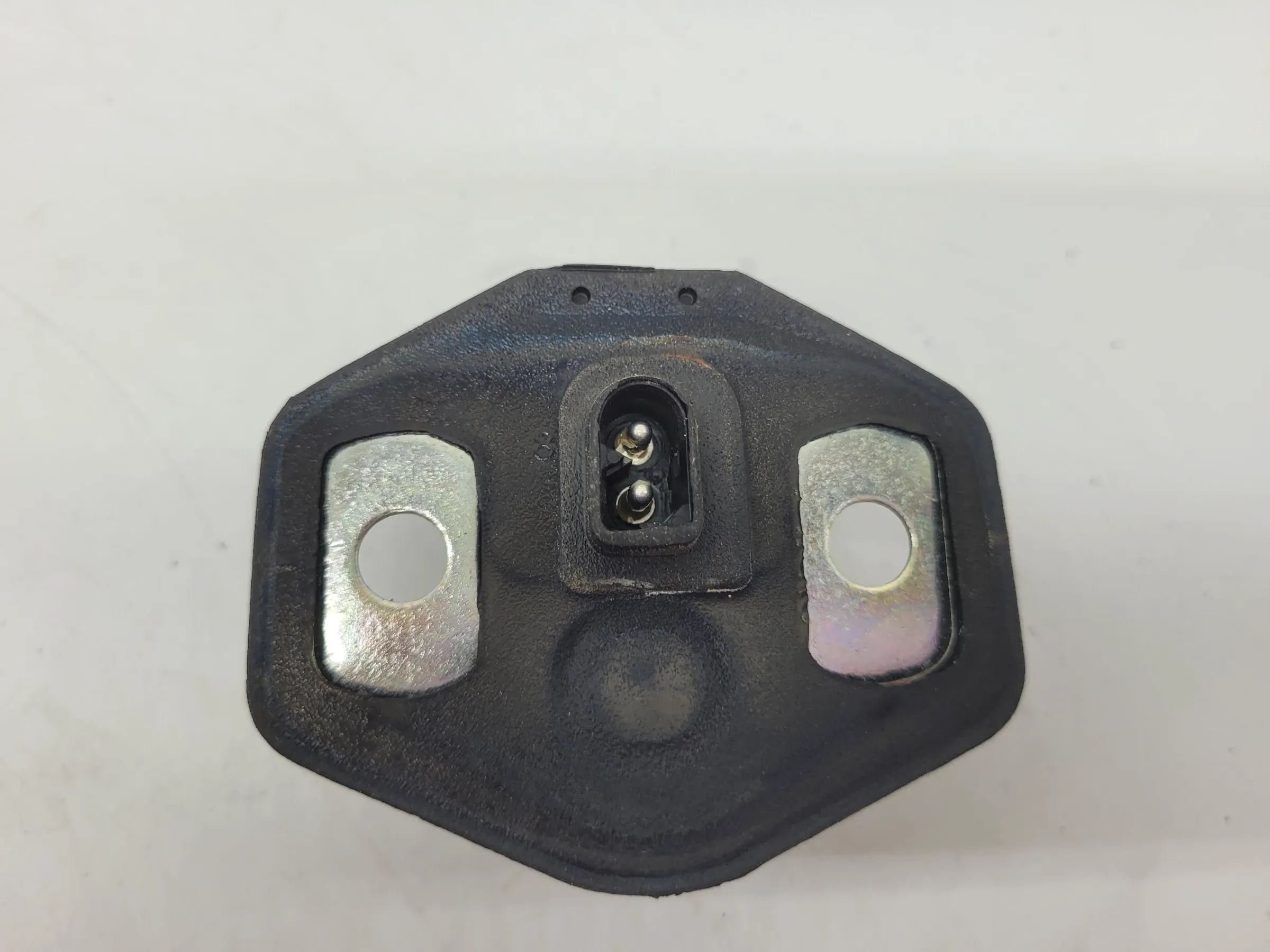 BMW 5er Touring E39 Schliesskeil Türschloss Fanghaken L/R V/H 8176350 Original