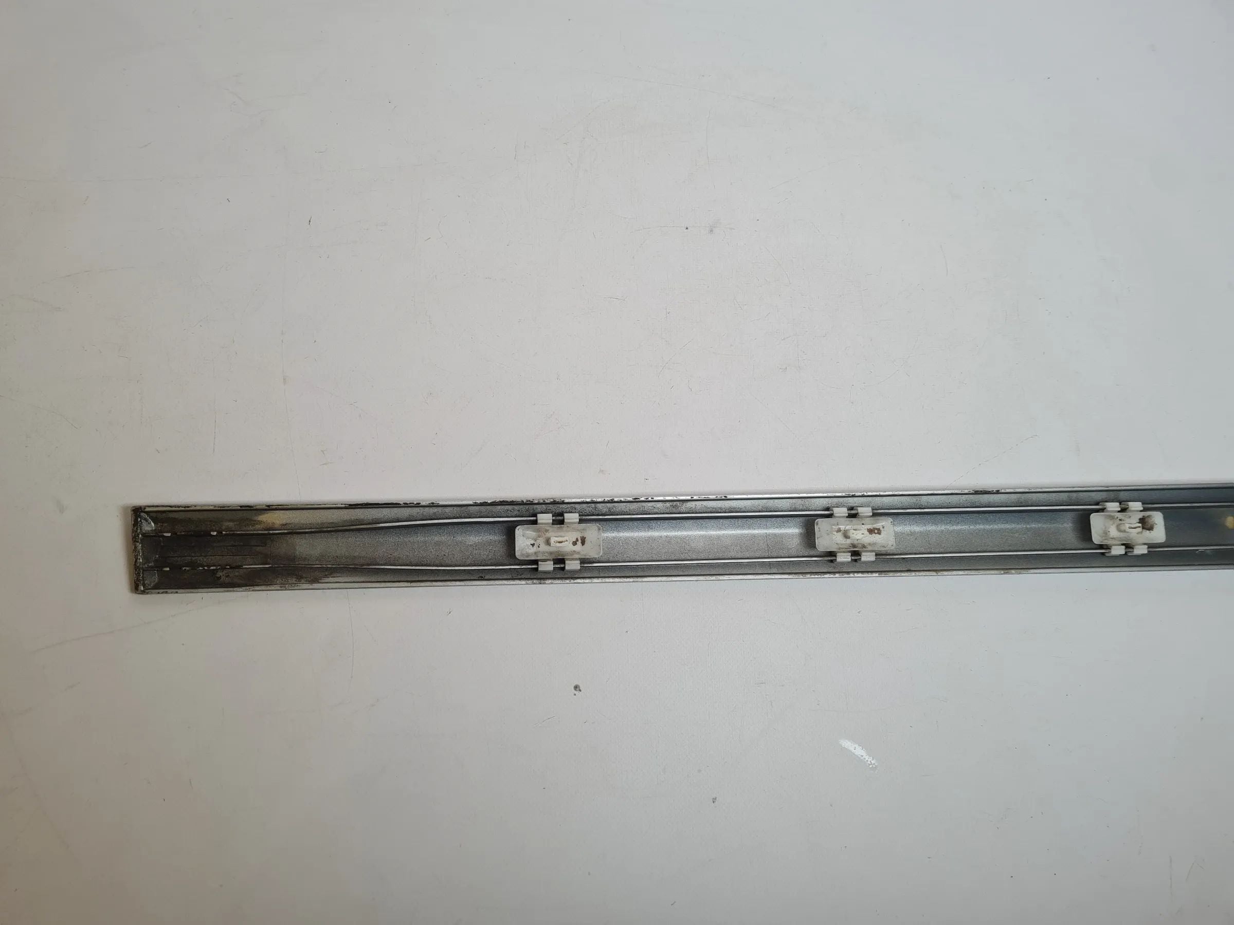 Original Mercedes C-Klasse (CL203) Dekor-/Zierleiste Rechts Silber A2036903082