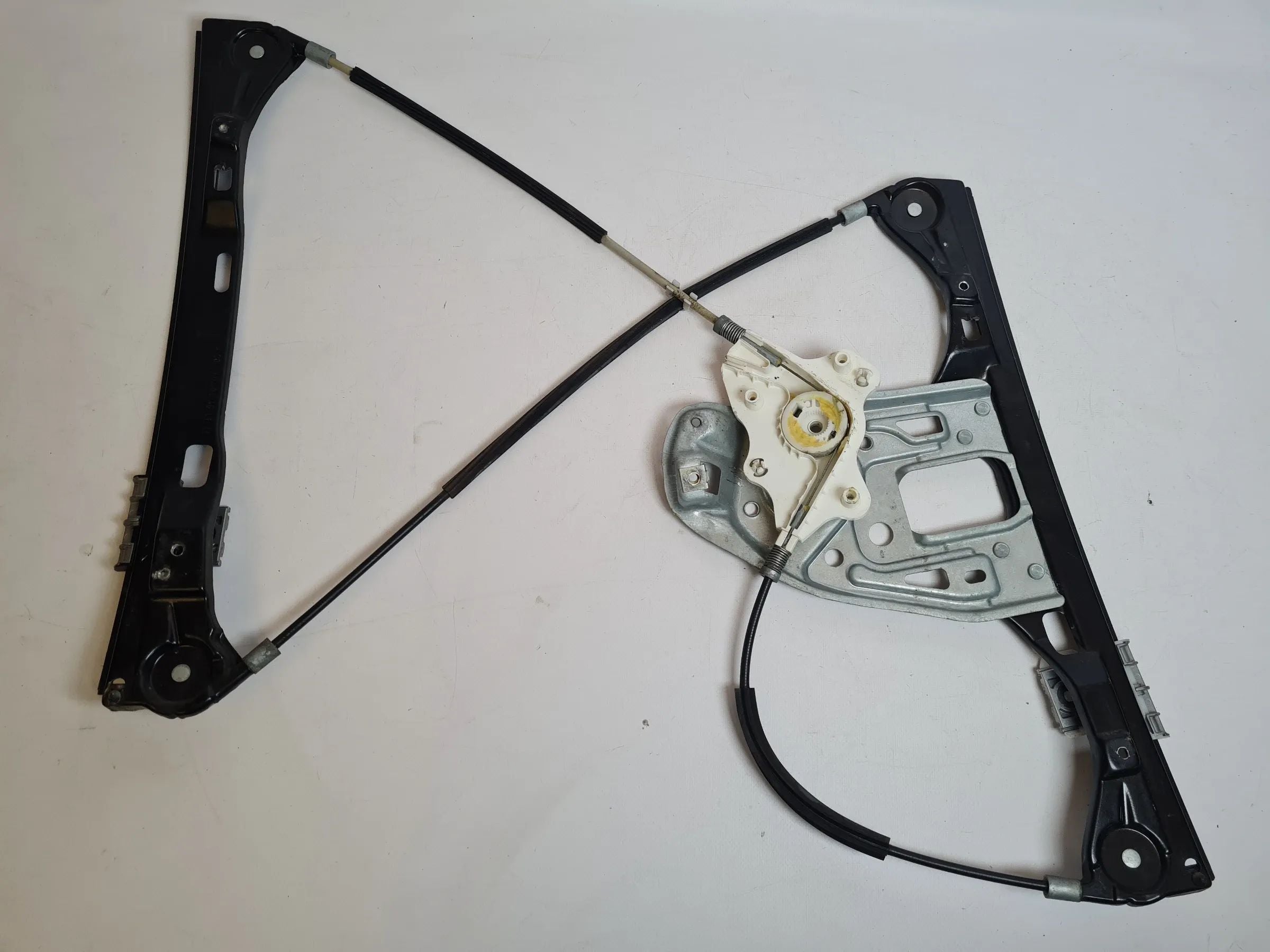 Original Mercedes C-Klasse (CL203) Fensterheber Elek. Links Vorne A2037200546