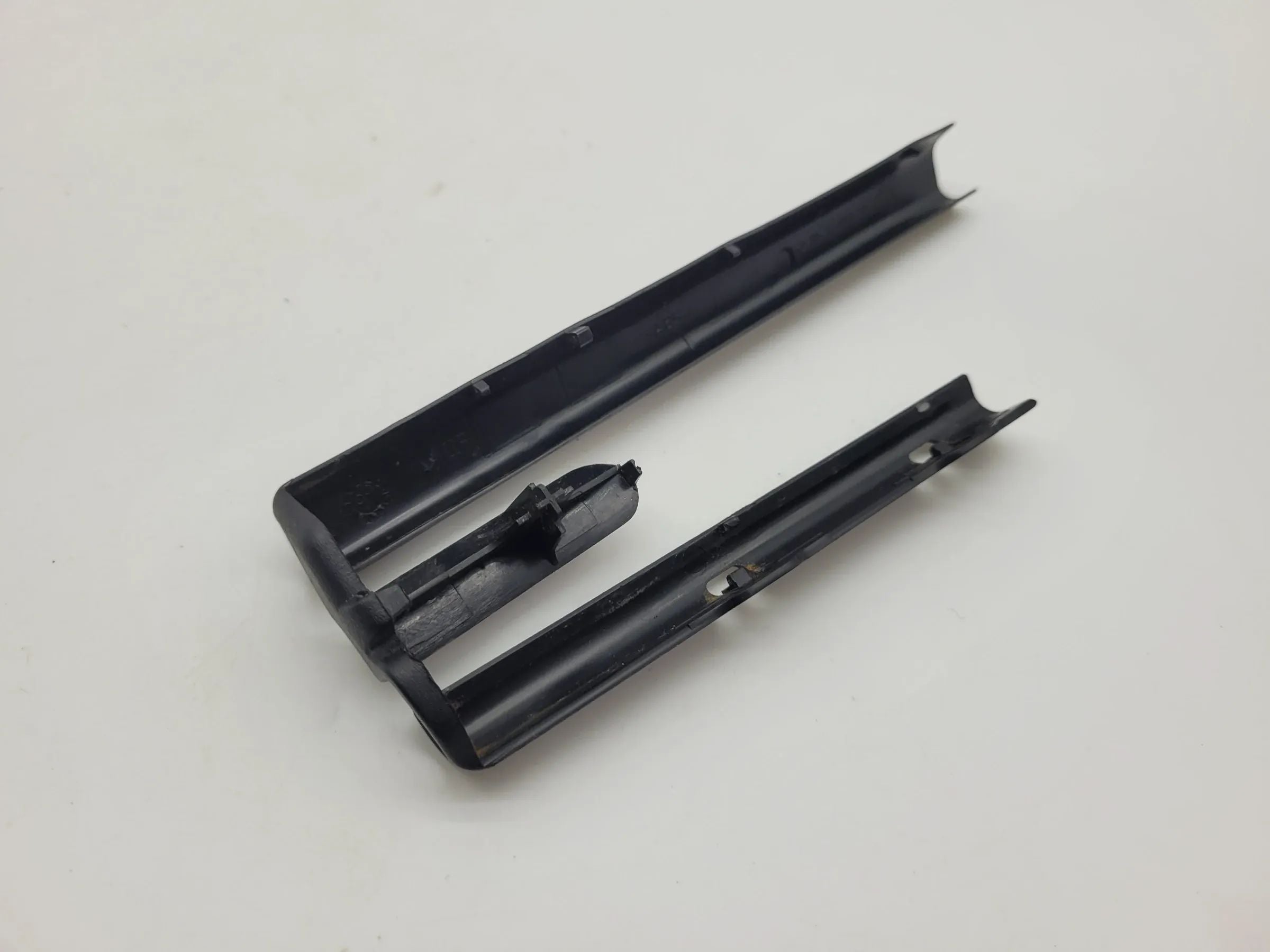 BMW 7er E38 Abdeckung Sitzschiene Links Vorne 52.10-8207205 Original