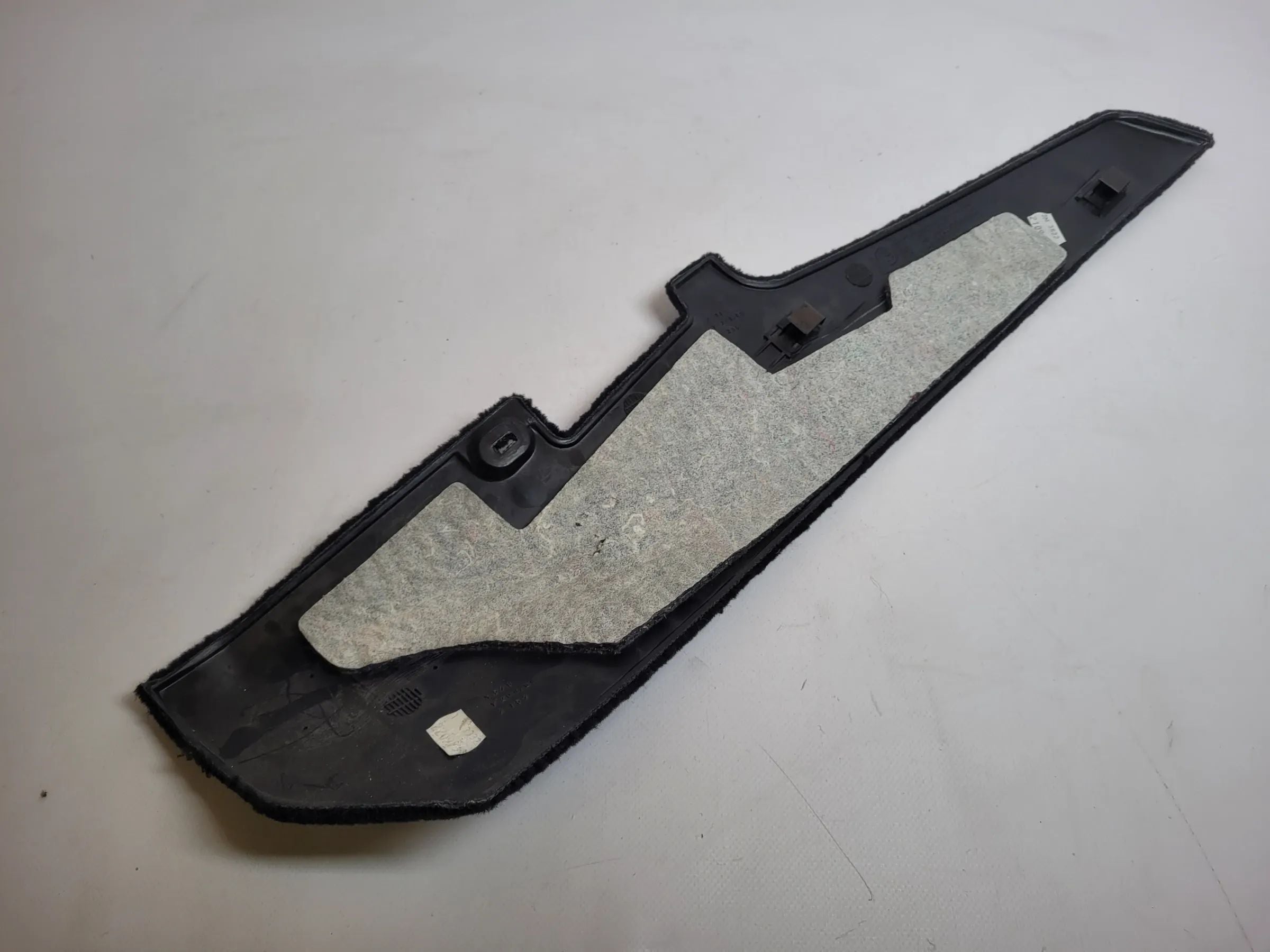 BMW 5er Touring Mittelkonsole Verkleidung Teppich Rechts 51.16-8159692 Original