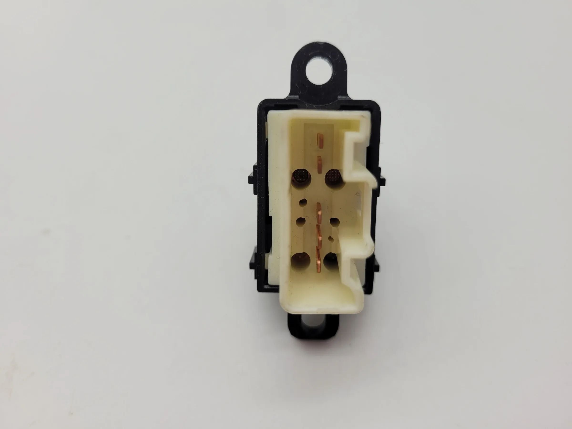 Original Mazda MPV II (LW) FensterheberSchalter Türgrifffschale L/R 358-2A23
