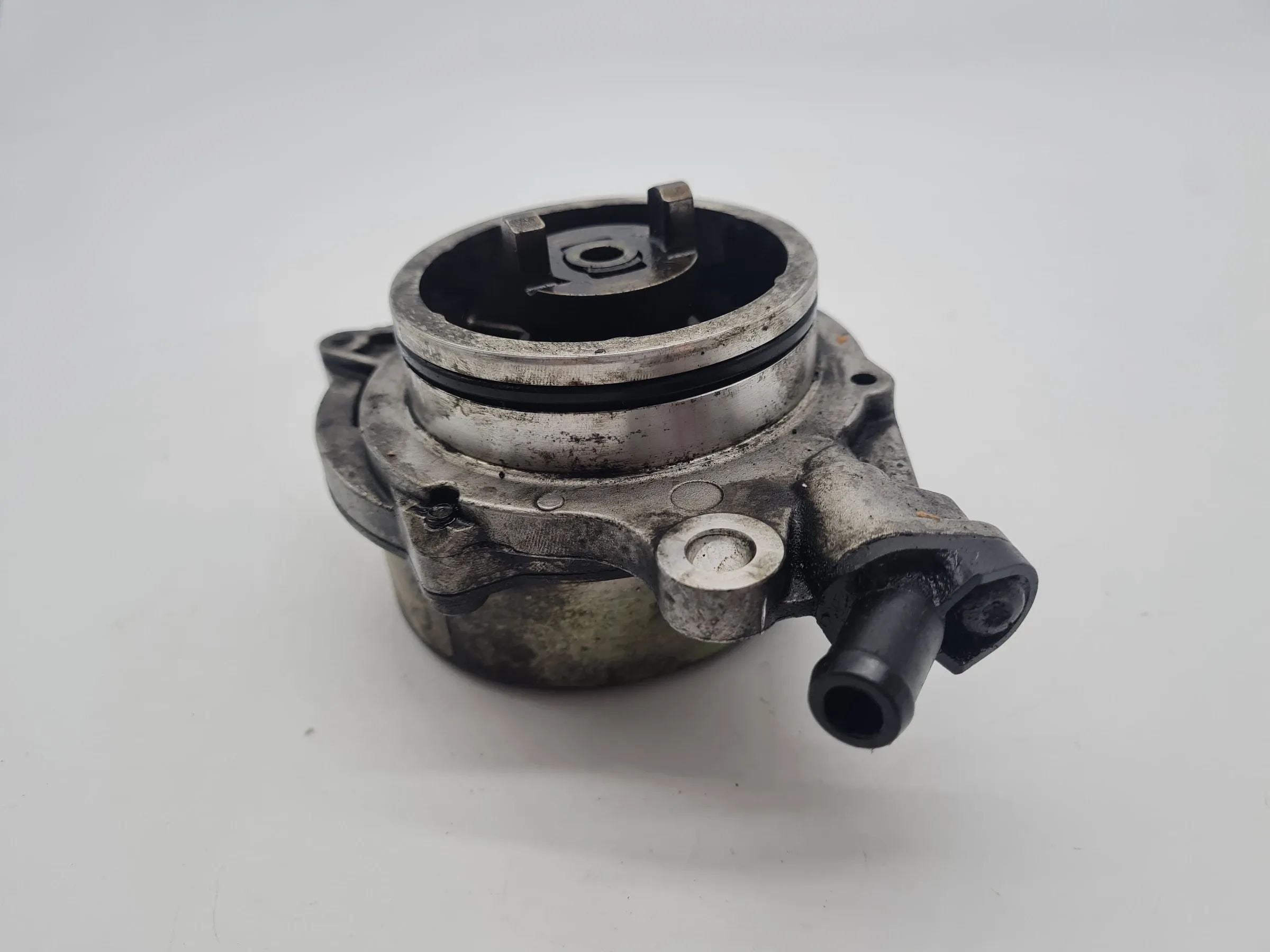 Original BMW X5 (E53) Vakuumpumpe Unterdruckpumpe 7786841