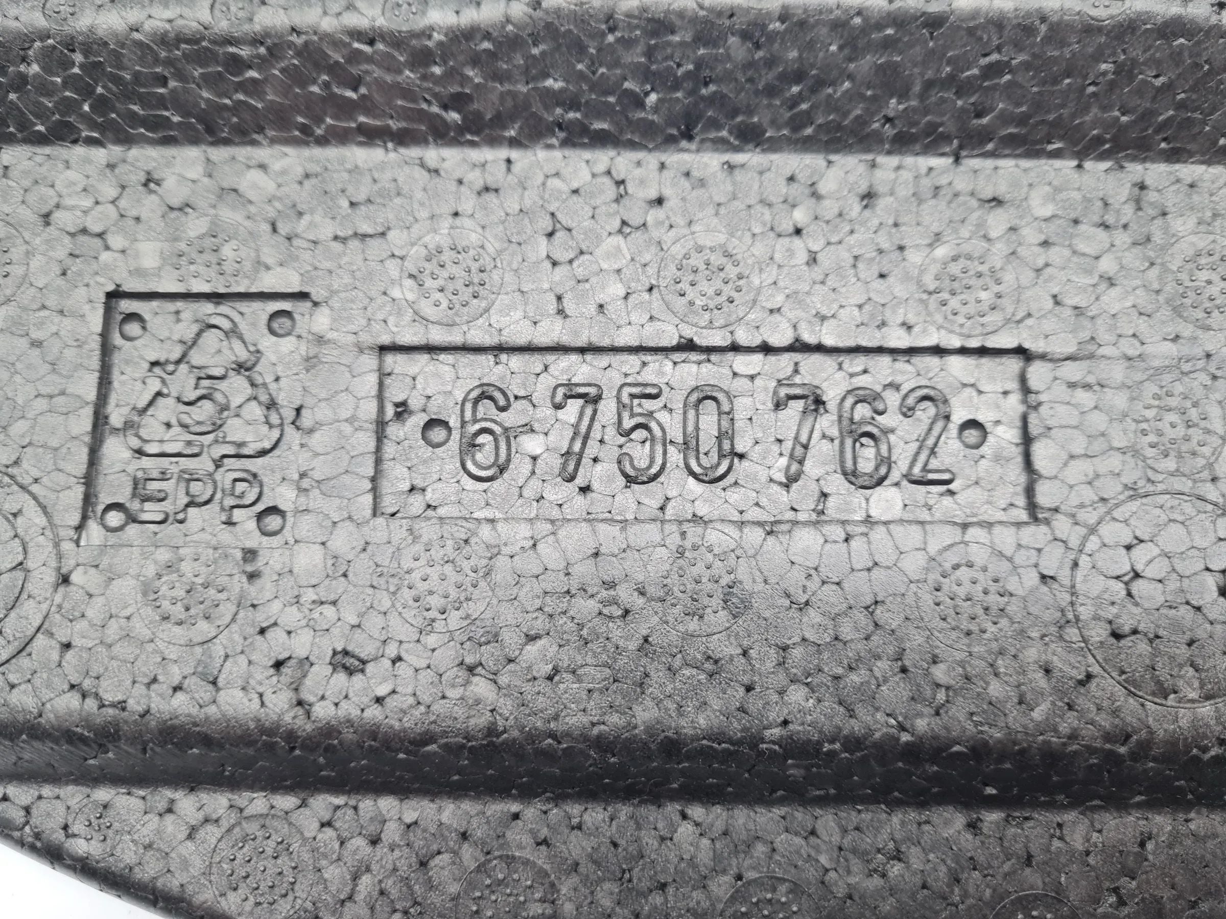 Original BMW X5 (E53) Ersatzreifen Unterlage Styropor 6750762