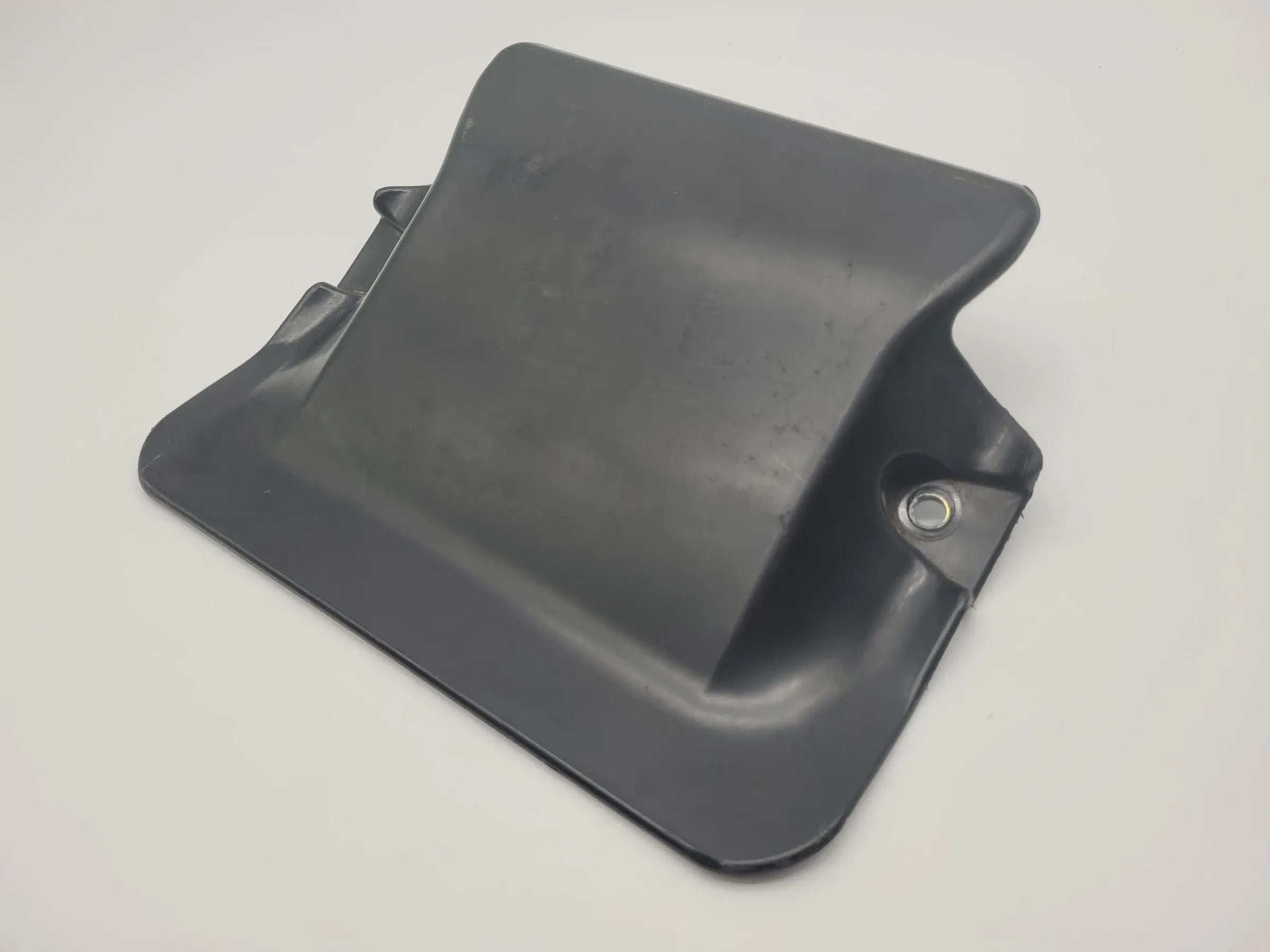 Original Fiat Punto (188) Abdeckung Motorsteuergerät ECU 46745425