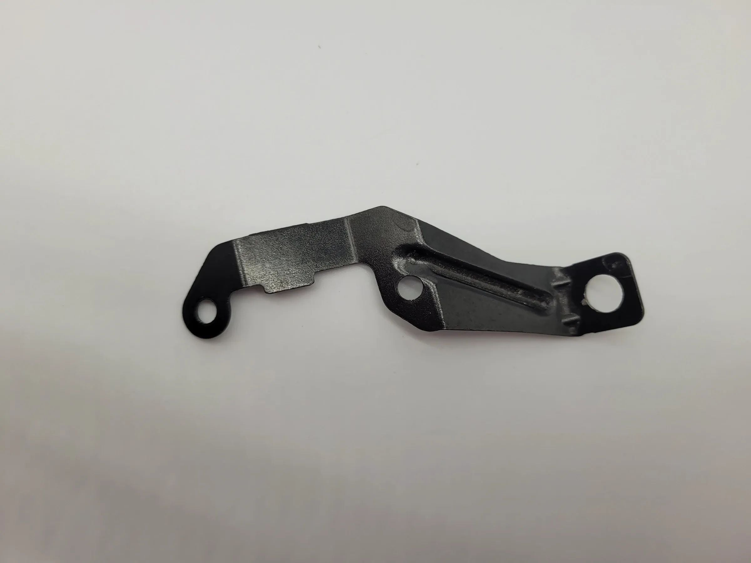 Original Mercedes-Benz C-Klasse (W203) Halterung Mittelkonsole Links A2036830214