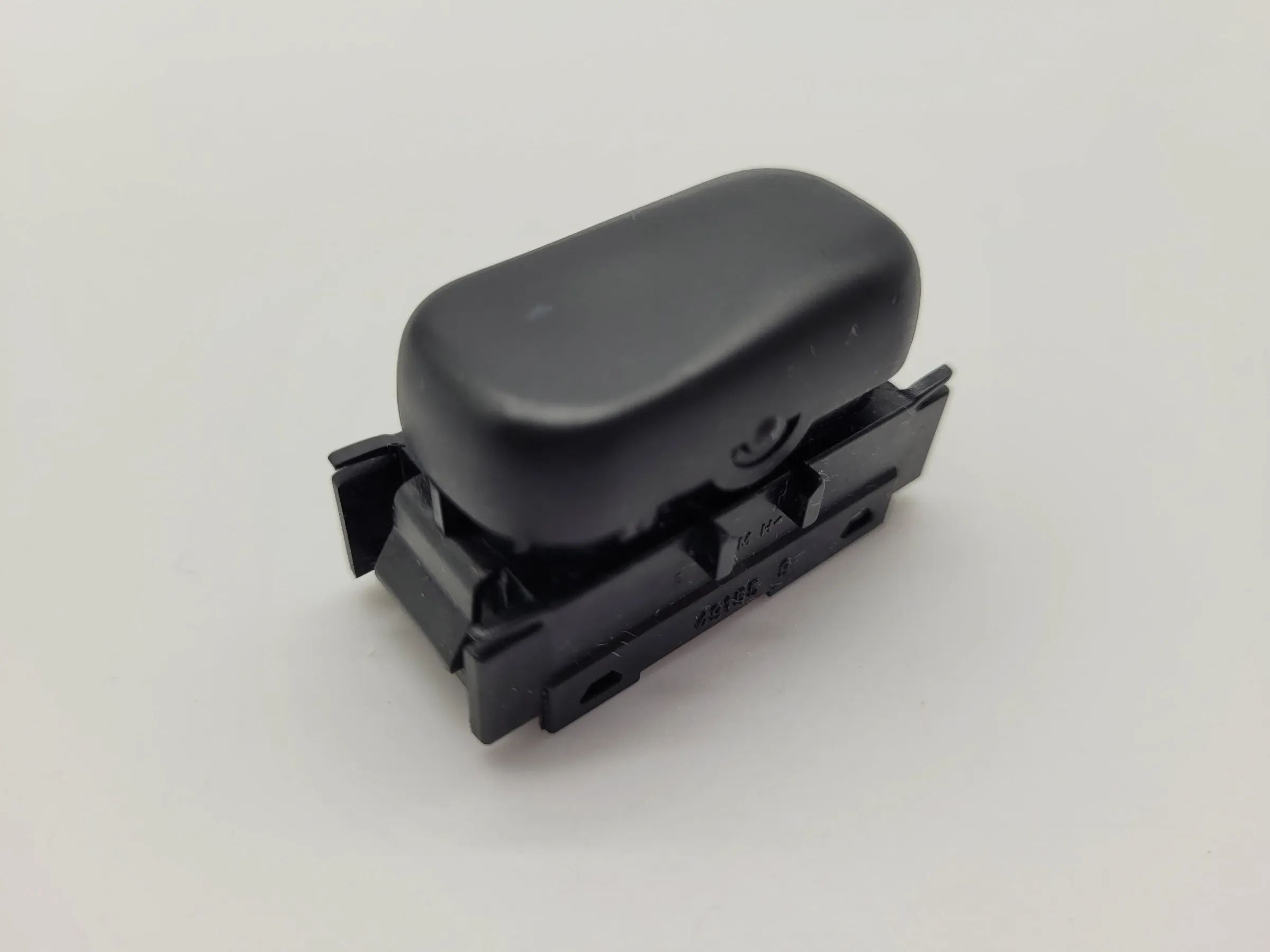 Original Mercedes-Benz A-Klasse (W168) Blindschalter Knopf Taste A1688207110