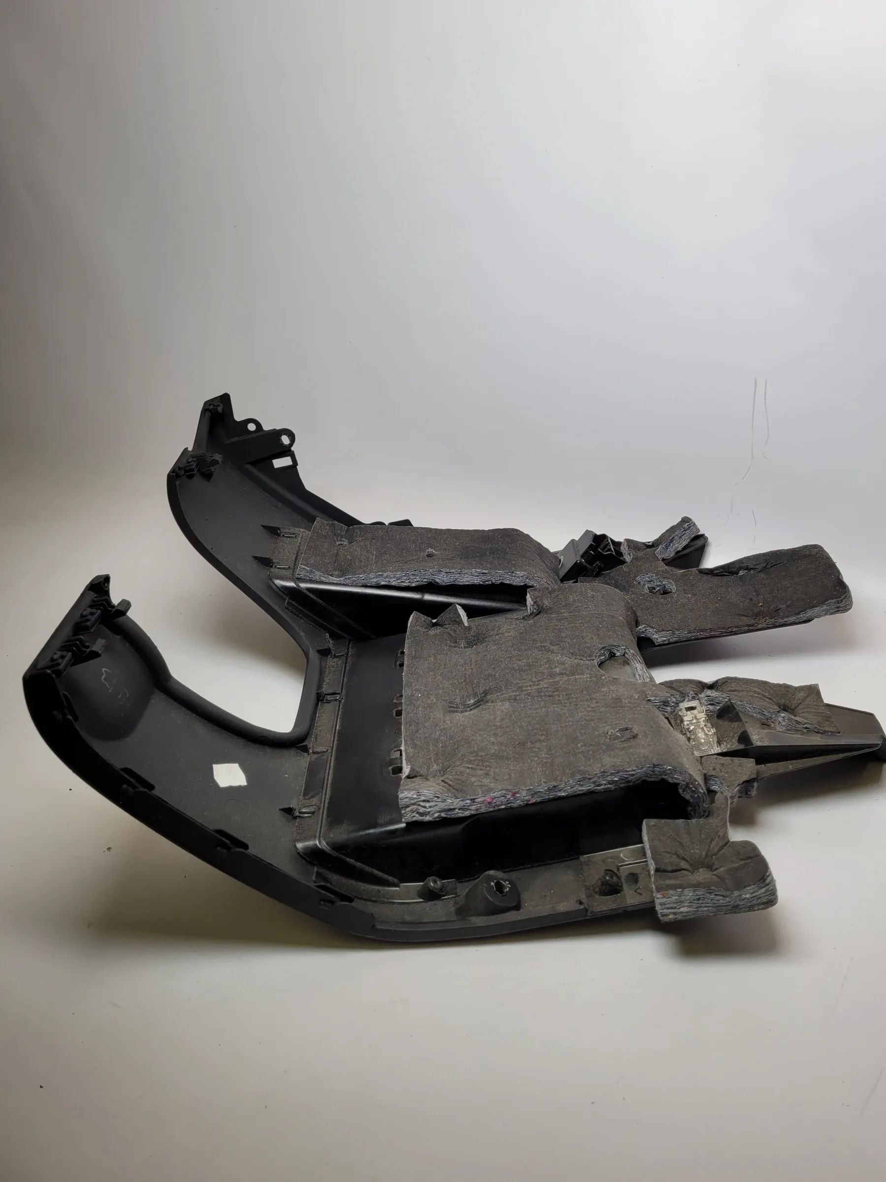 Original Audi A4 Avant (8E) Abdeckung Fußraum Lenkrad 1183022001