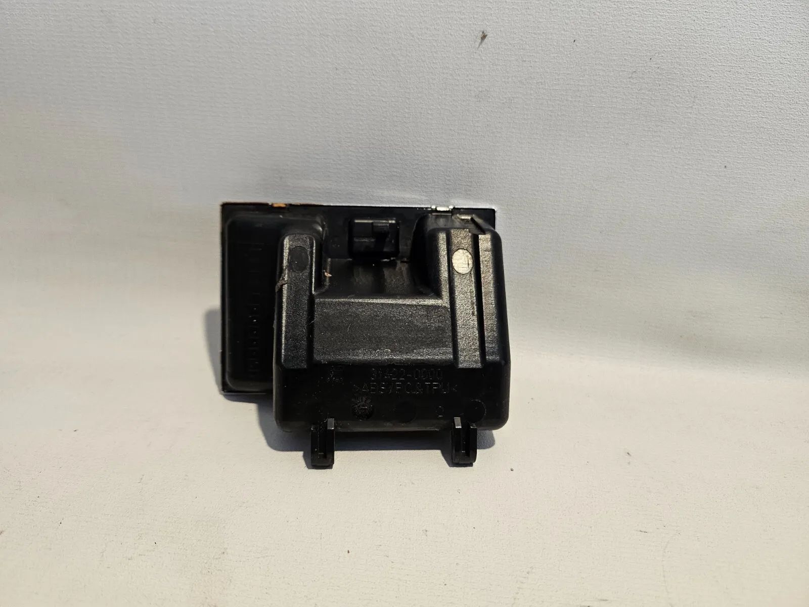 oryginalny BMW 5ER E61 Popielniczka Zasobnik na Monety Srebrny 31422-0000 314220000 7034090