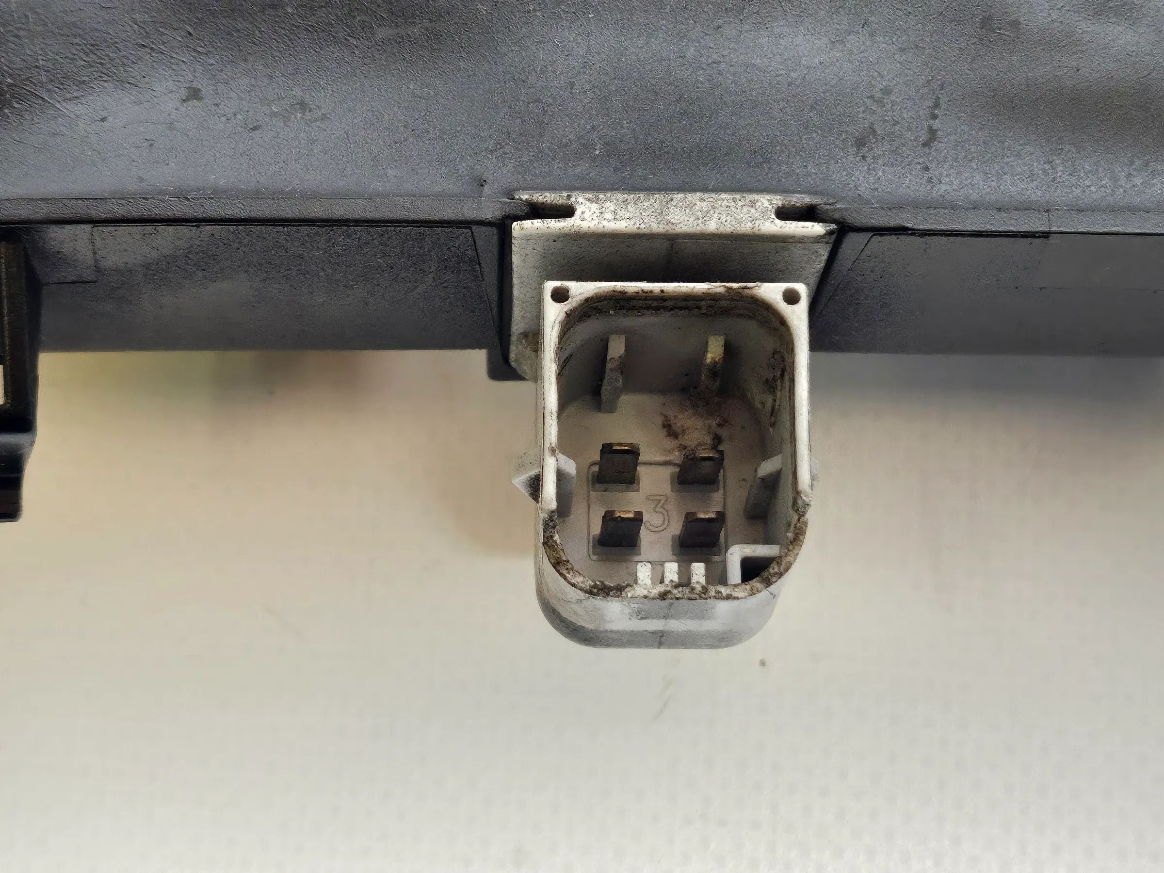 Bobine d'allumage d'origine Peugeot 206 1.4 1.6 9635864980 154302