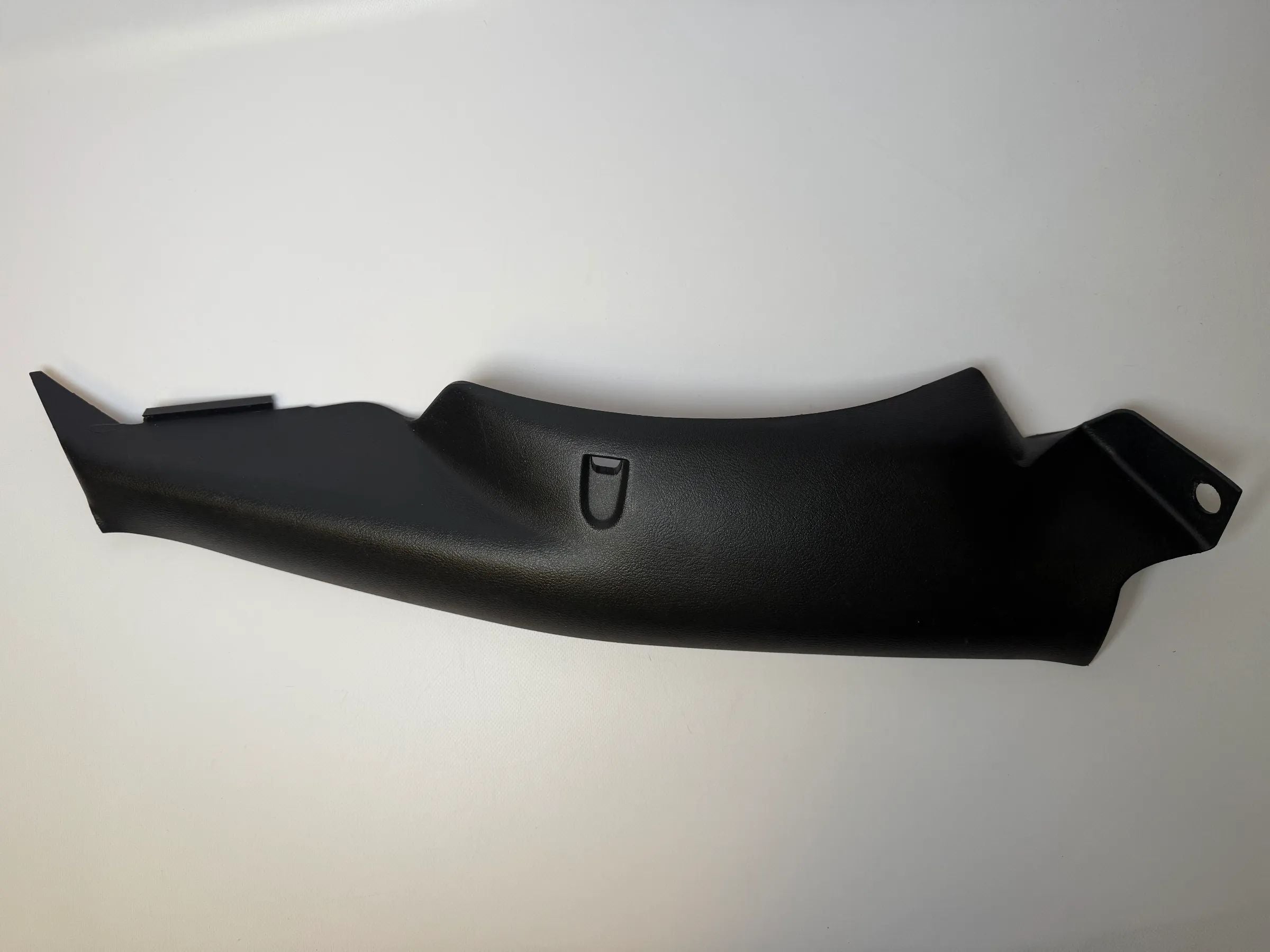 Oryginalna osłona boczna słupka C Volkswagen Golf 4 IV prawa 1J4867768A