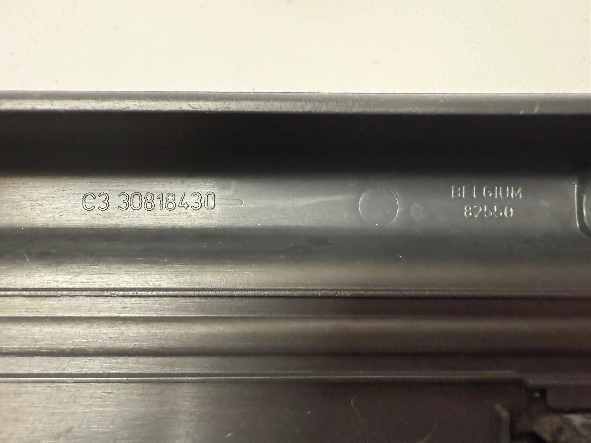 Original Volvo V40 door sill trim right front C1/C2/C3 30818-422/426/430 