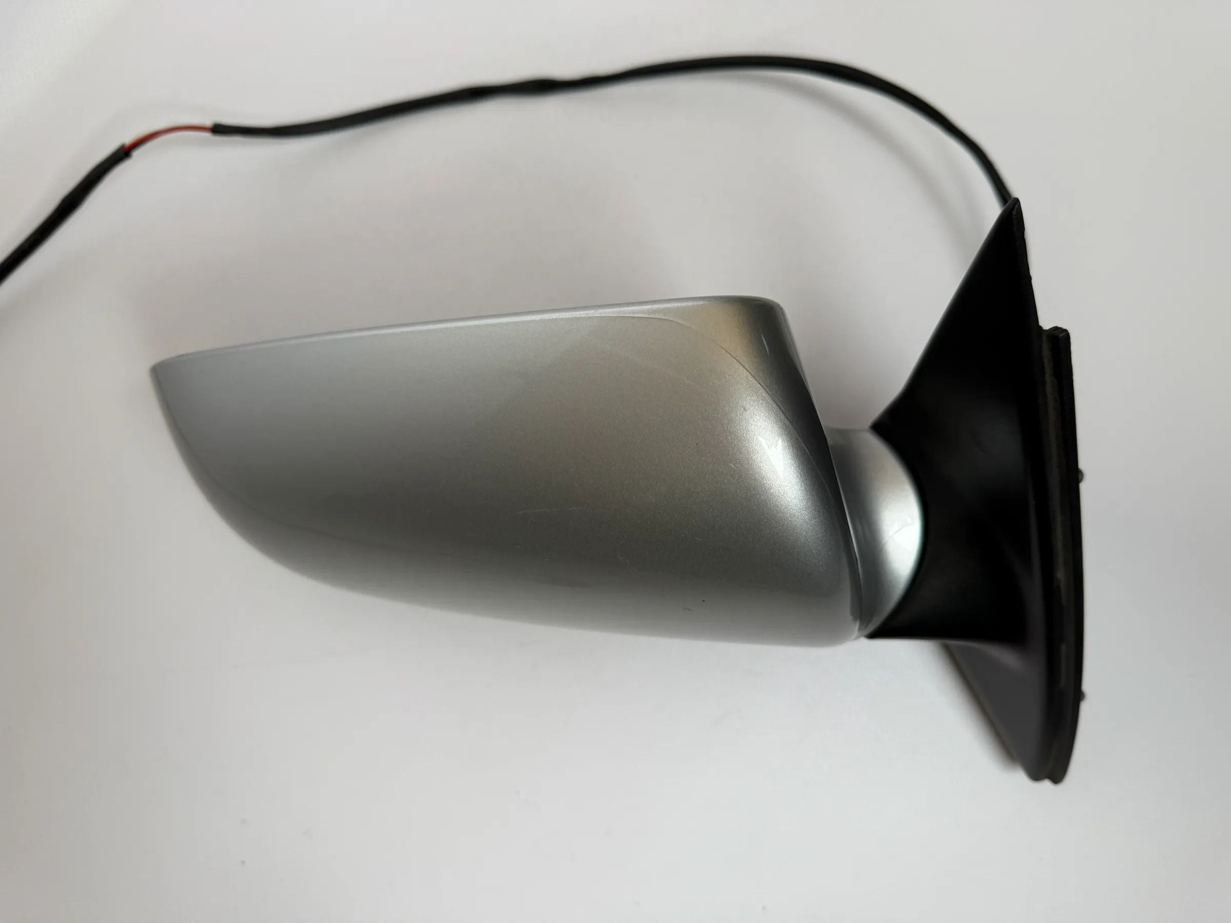 Original Audi A4 (8EC/B7) Außenspiegel Rechts Silber E1010681