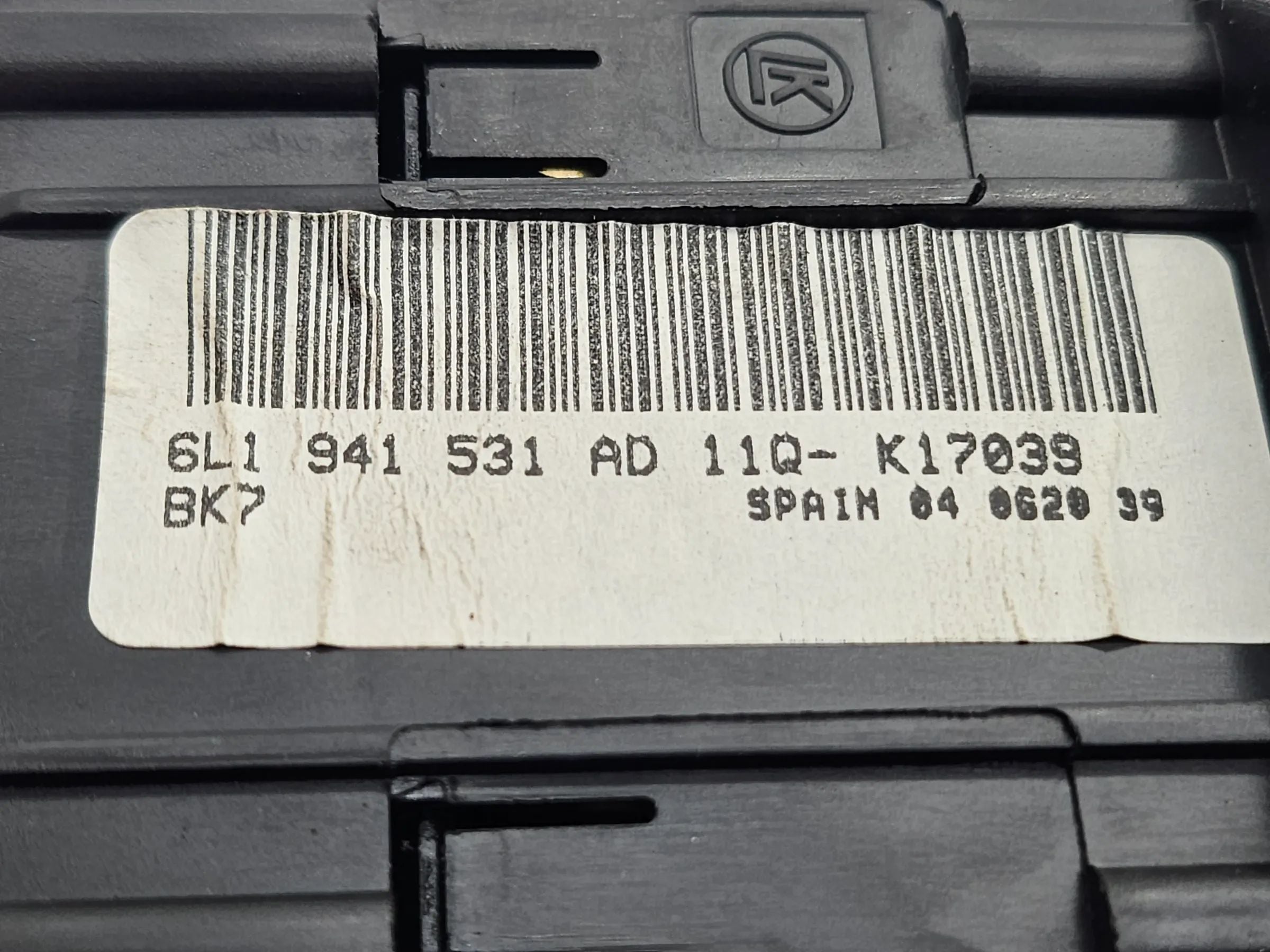 Оригинальный выключатель света Seat Ibiza 6L 6L1941531AD