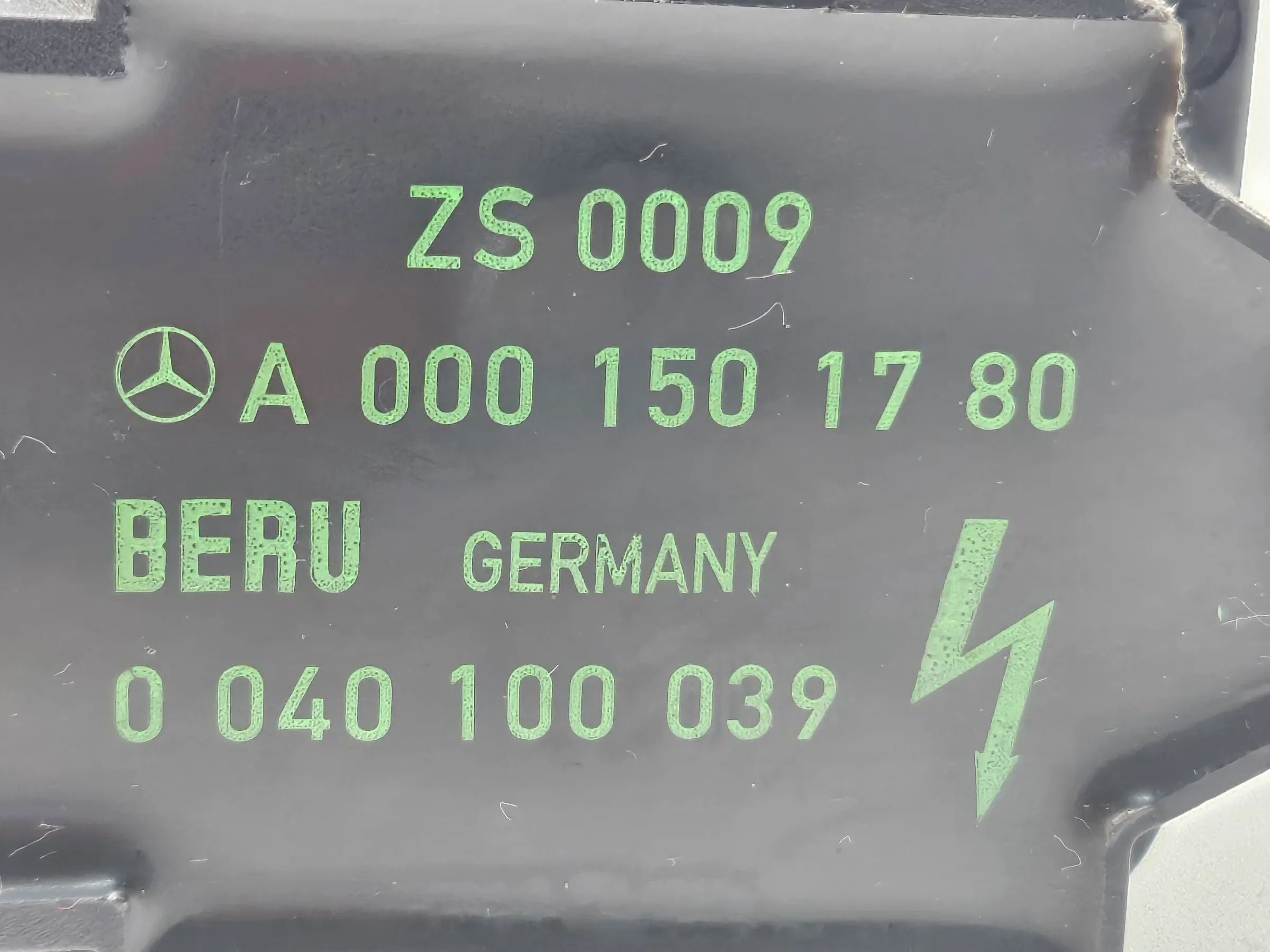 Original Mercedes-benz C 200 Kompressor W203 Zündspule A0001501780