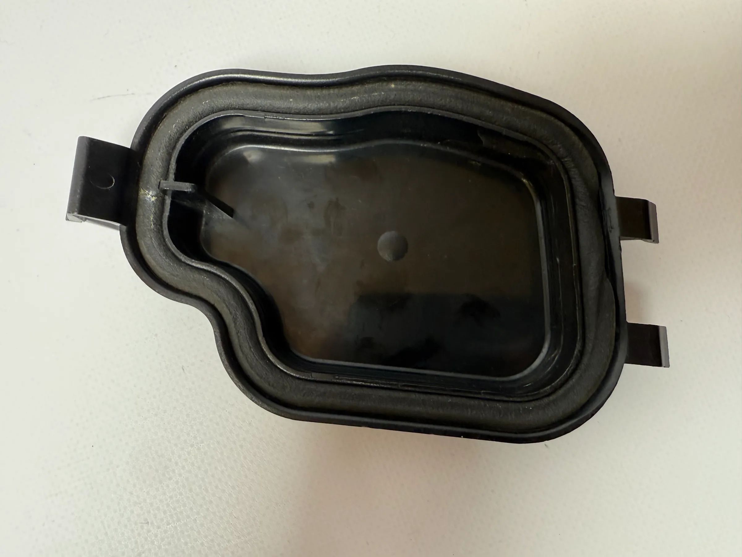 Oryginalna pokrywa reflektora Volvo V70/C70/S70 lewa 9169362 / 147871