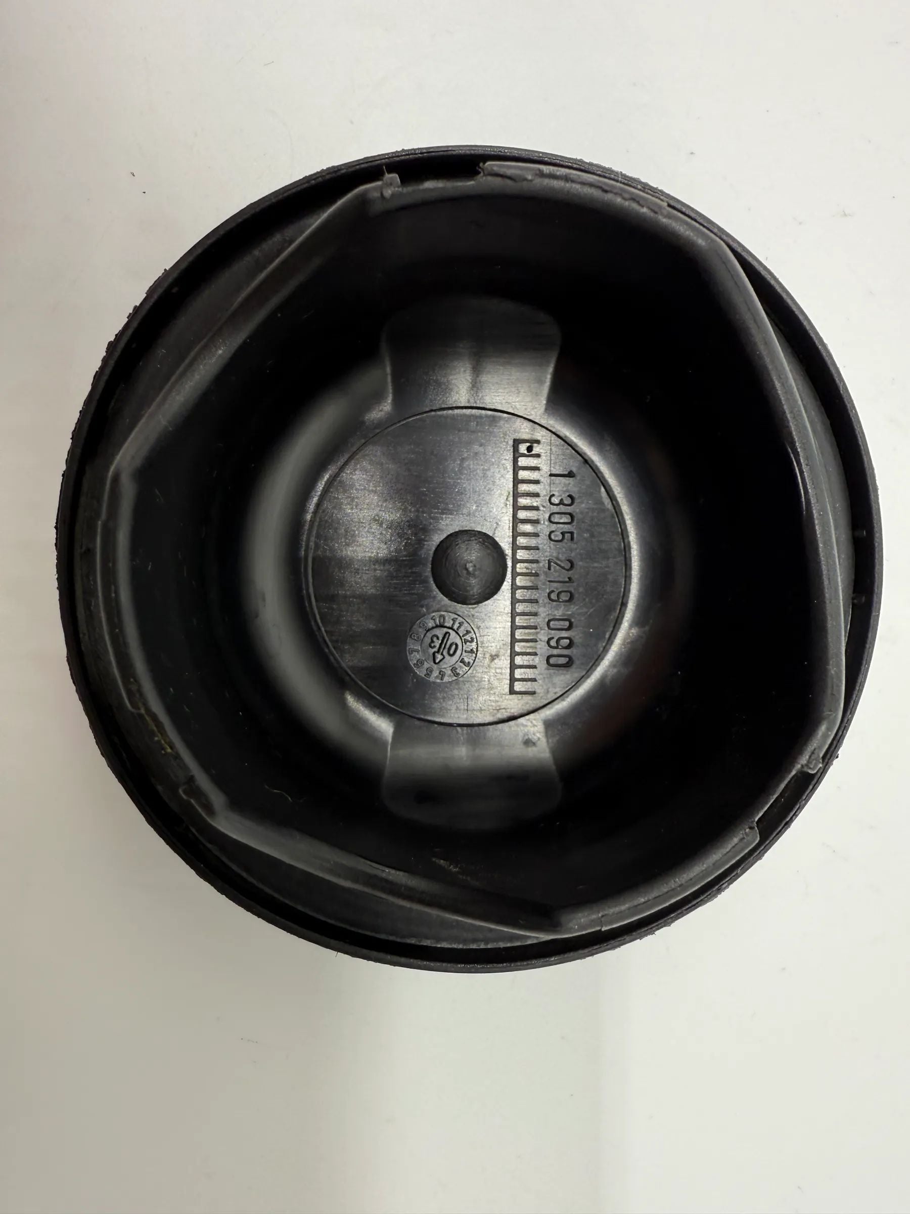 Oryginalna zaślepka klosza reflektora BMW Mini Cooper One R50/R52/R53 1305219090