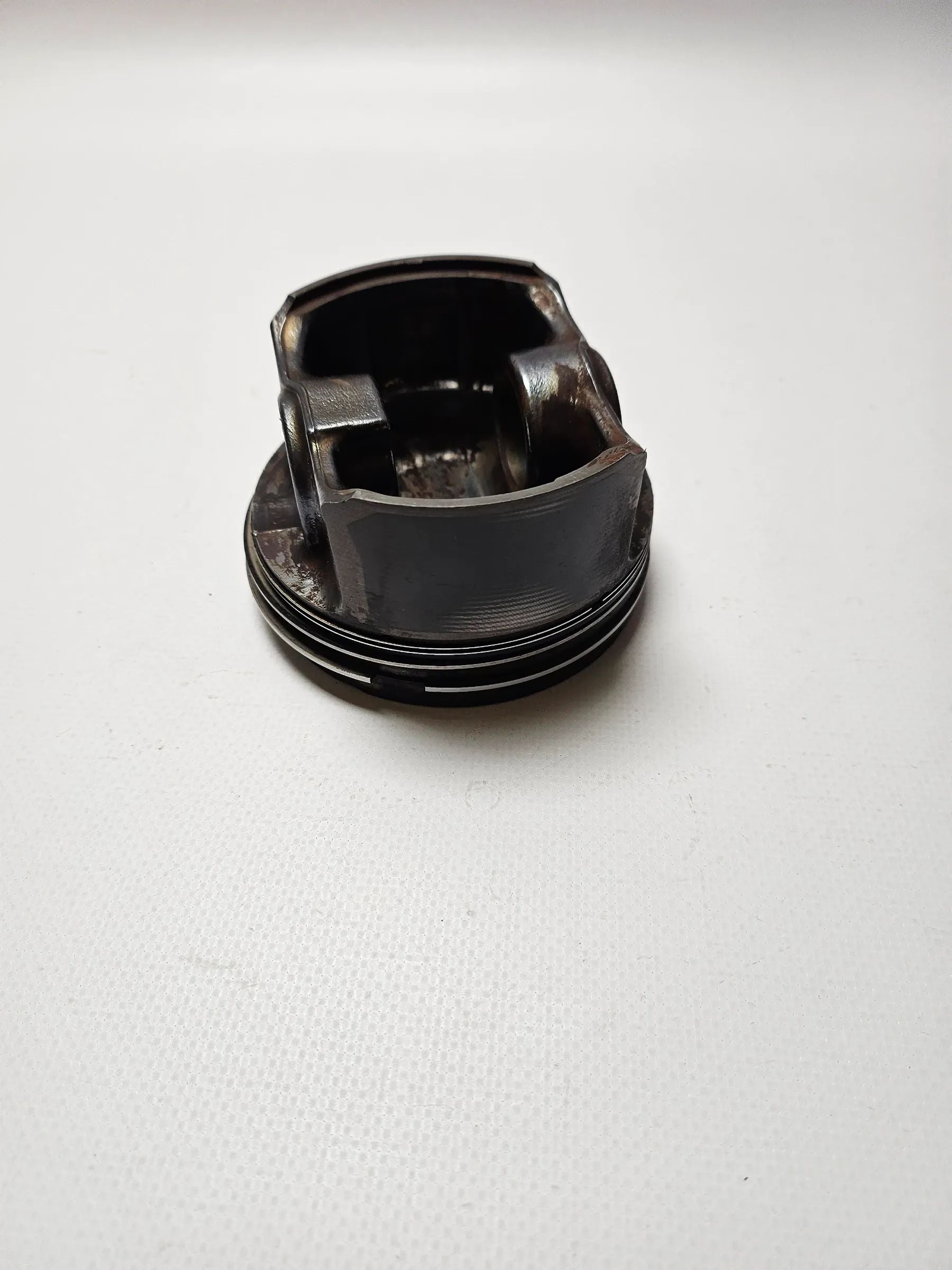 อะไหล่แท้ Mahle ลูกสูบ BMW E46 E39 M52B28 528i 328i ขนาด 83.955 มม. 84L53