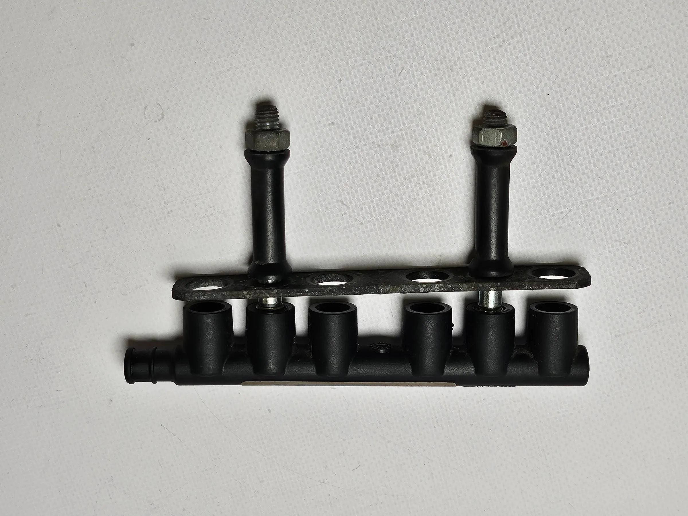 Оригинальная EUR Крепление форсунки газового инжектора LPG/CNG 67R-010093