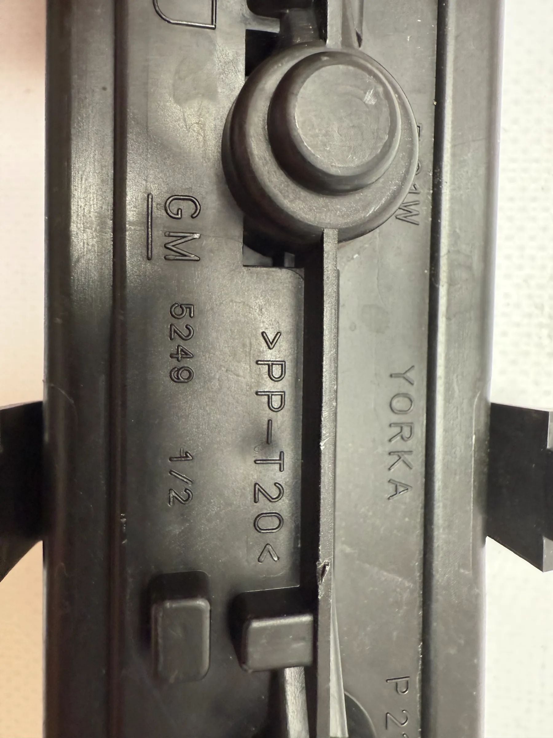 Original Opel Zafira A T98 lamp holder rear light right GM Yorka 5249 