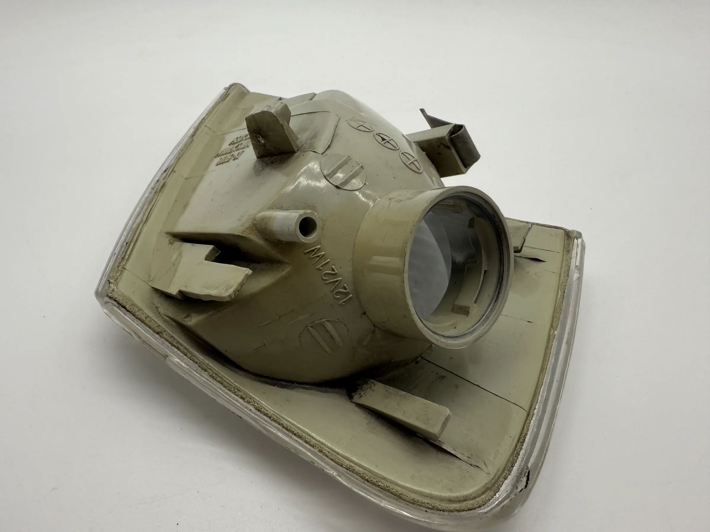 Original VW Passat B5 (3B2/3B5) Turn Signal Left 18-5104B