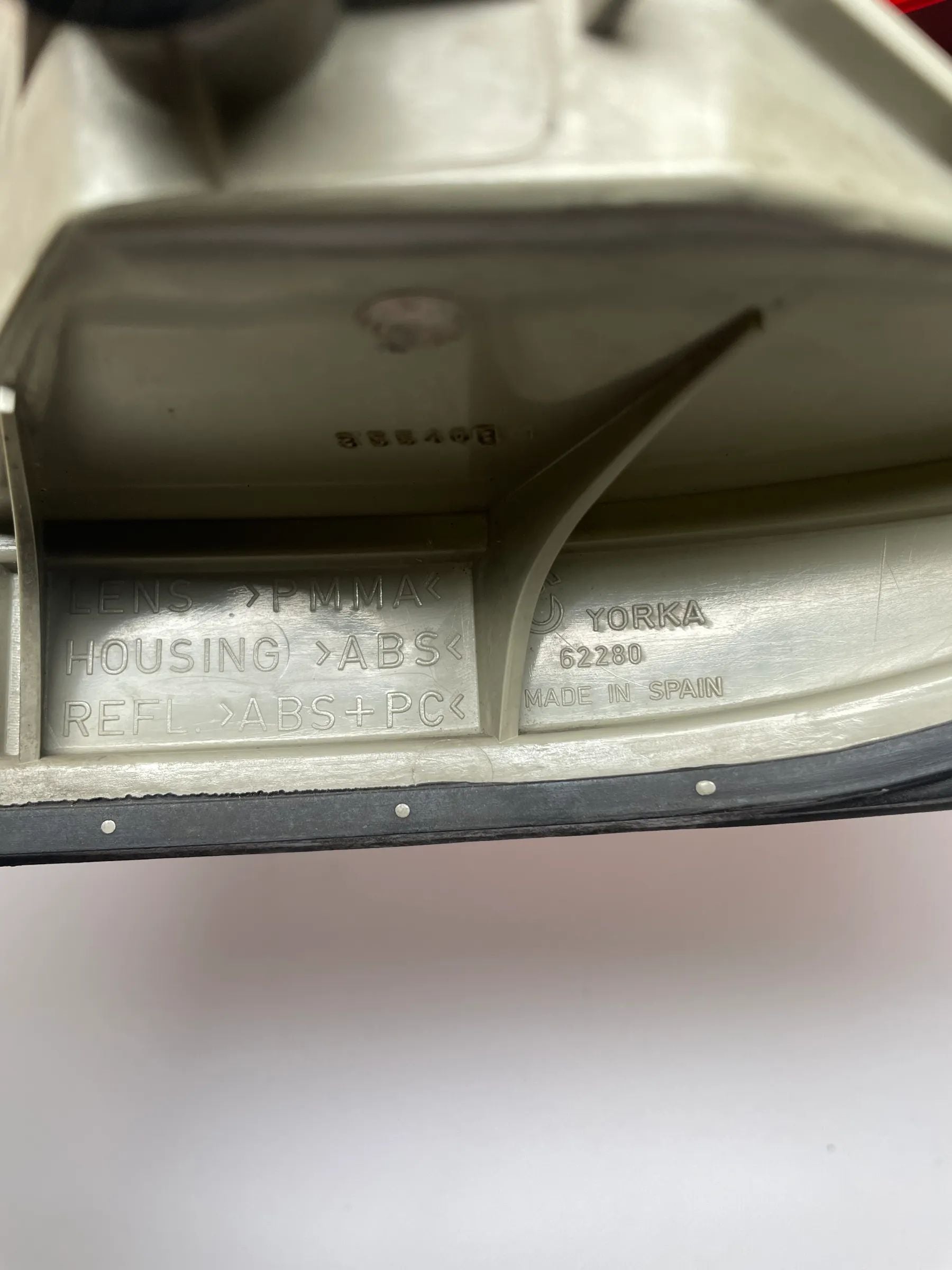 Original Opel Zafira T98 Rück- & Bremsleuchte Links Hinten 62280