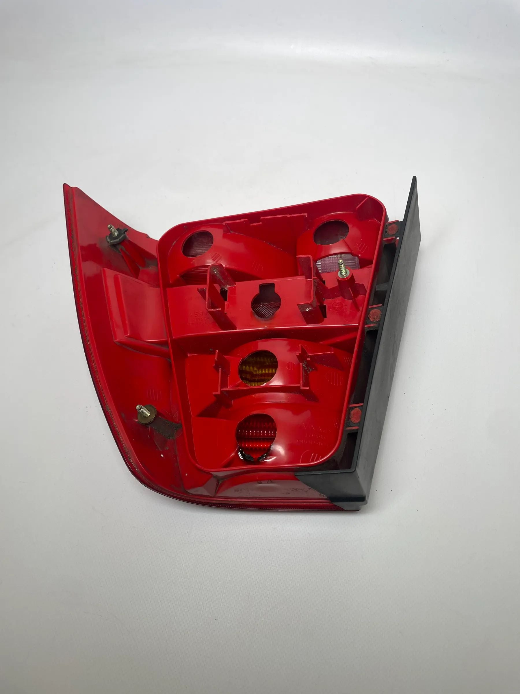 Original VW Bora 1J2 Rear Light Left Rear 963673 963685