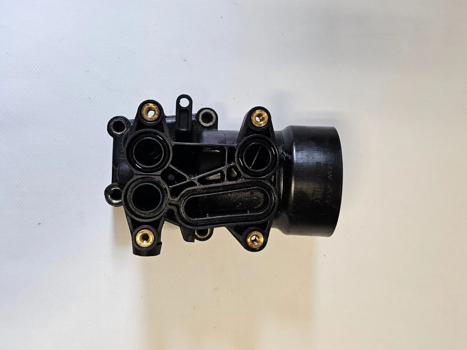 Raccord de filtre à huile Skoda OCTAVIA 1Z 03L115389C CAYC 1.6 77 KW 105 PS Diesel