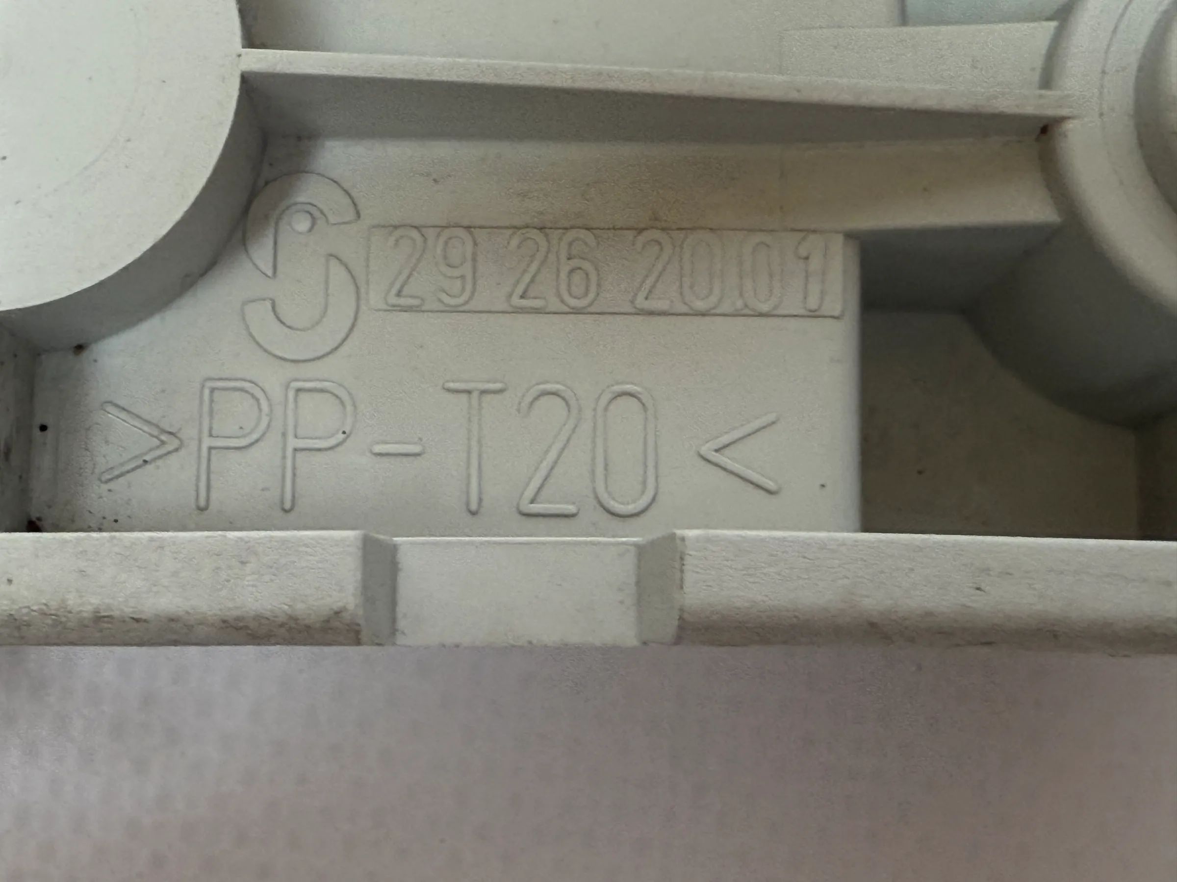 Oryginalny uchwyt lampy tylnej VOLVO V40/S40 (644/645) L/P 29.26,20.01