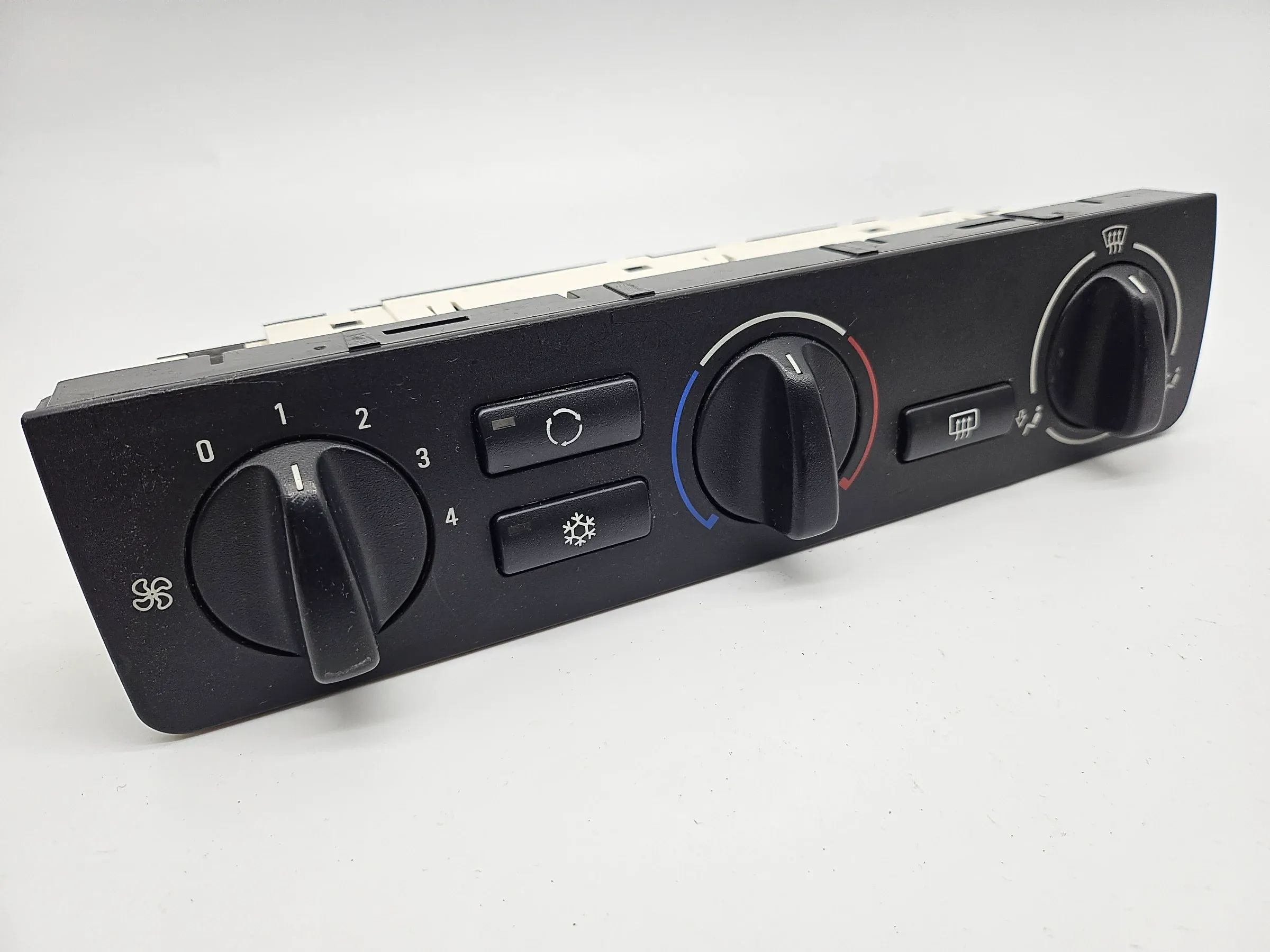純正 BMW E46 ヒーターコントロールユニット VDO H16000477060 64116907701