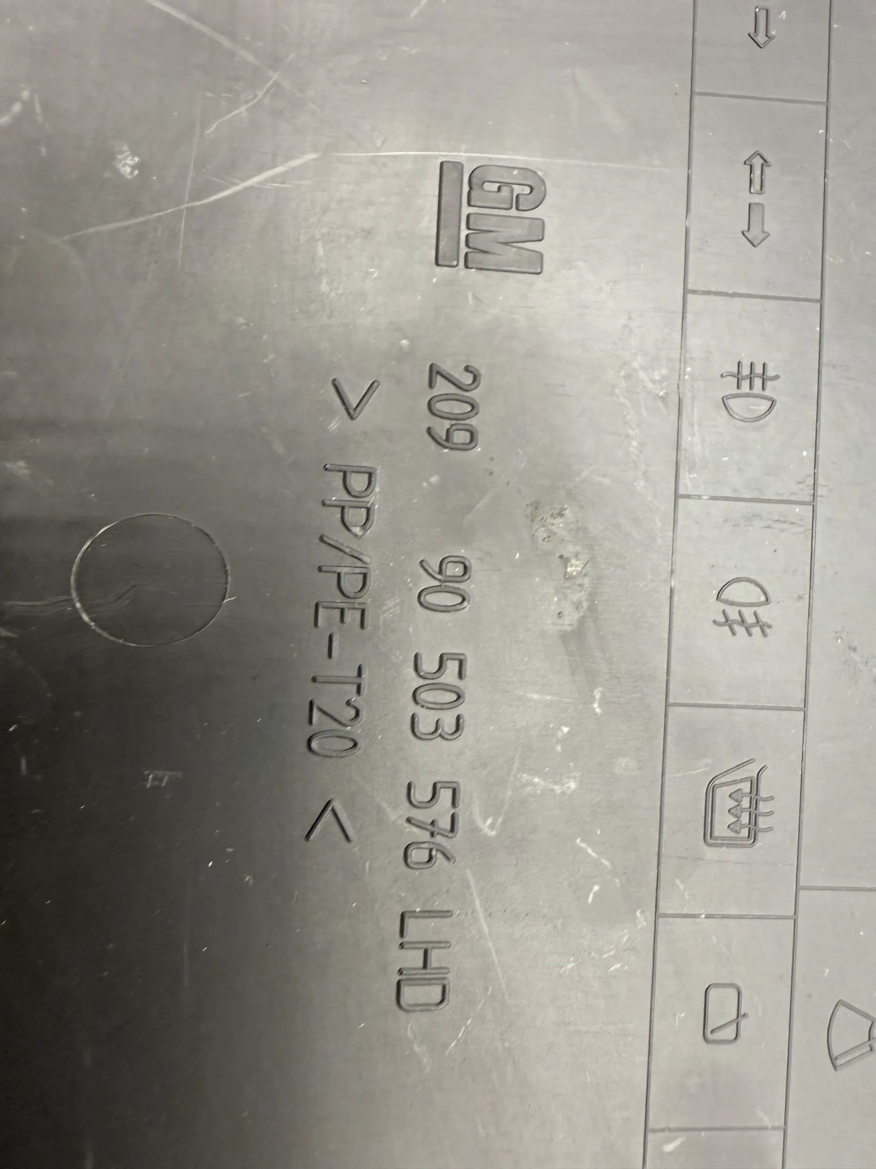 Original Opel Vectra B cover trim fuse box 90503576 LHD 