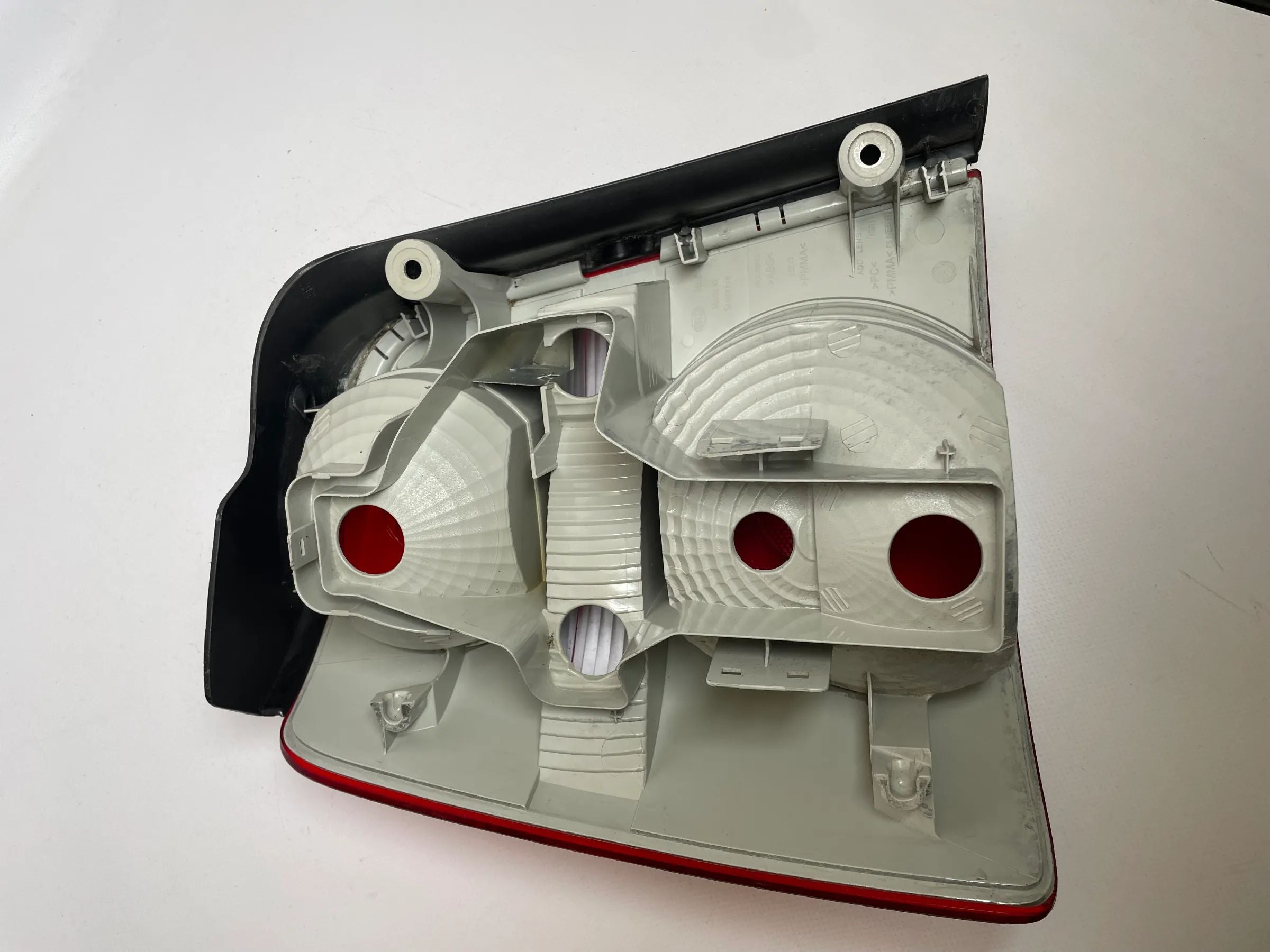 Original Volkswagen Touran (1T1/1T2) Rückleuchte Rechts Hinten 1T0945096C