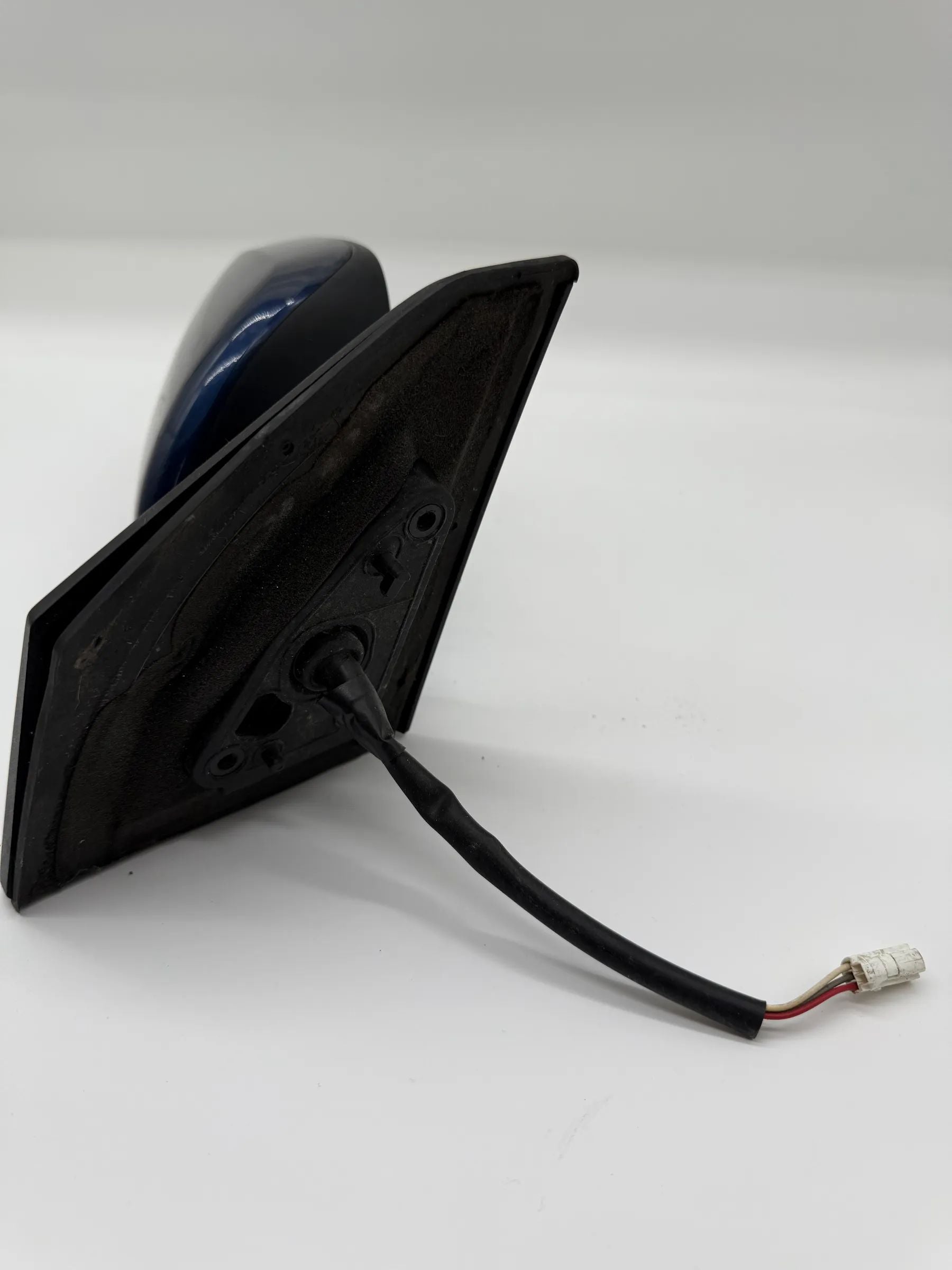 Toyota Avensis Right exterior mirror electric BLUE E11025829 