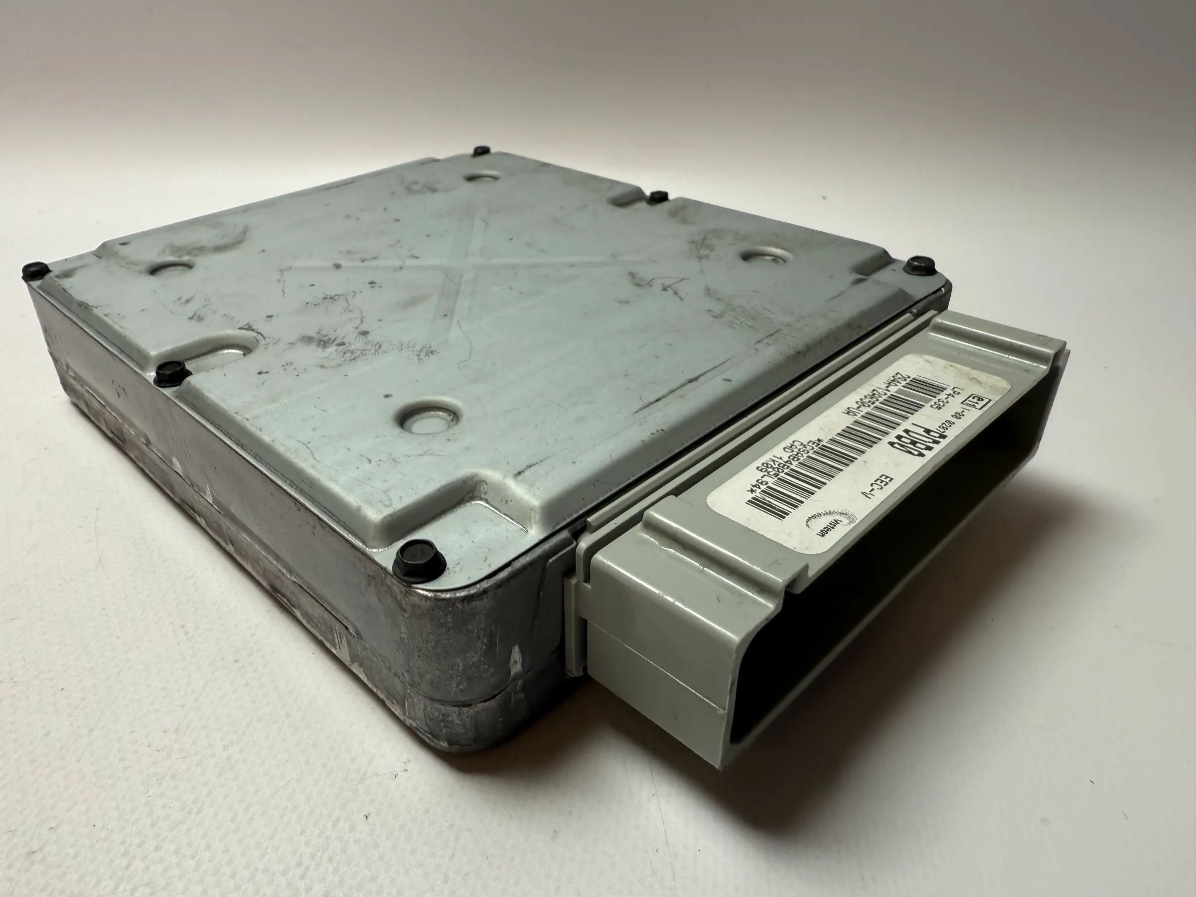 Genuine Ford Focus 1.6L Engine Control Unit ECU 2S4A-12A650-UA 