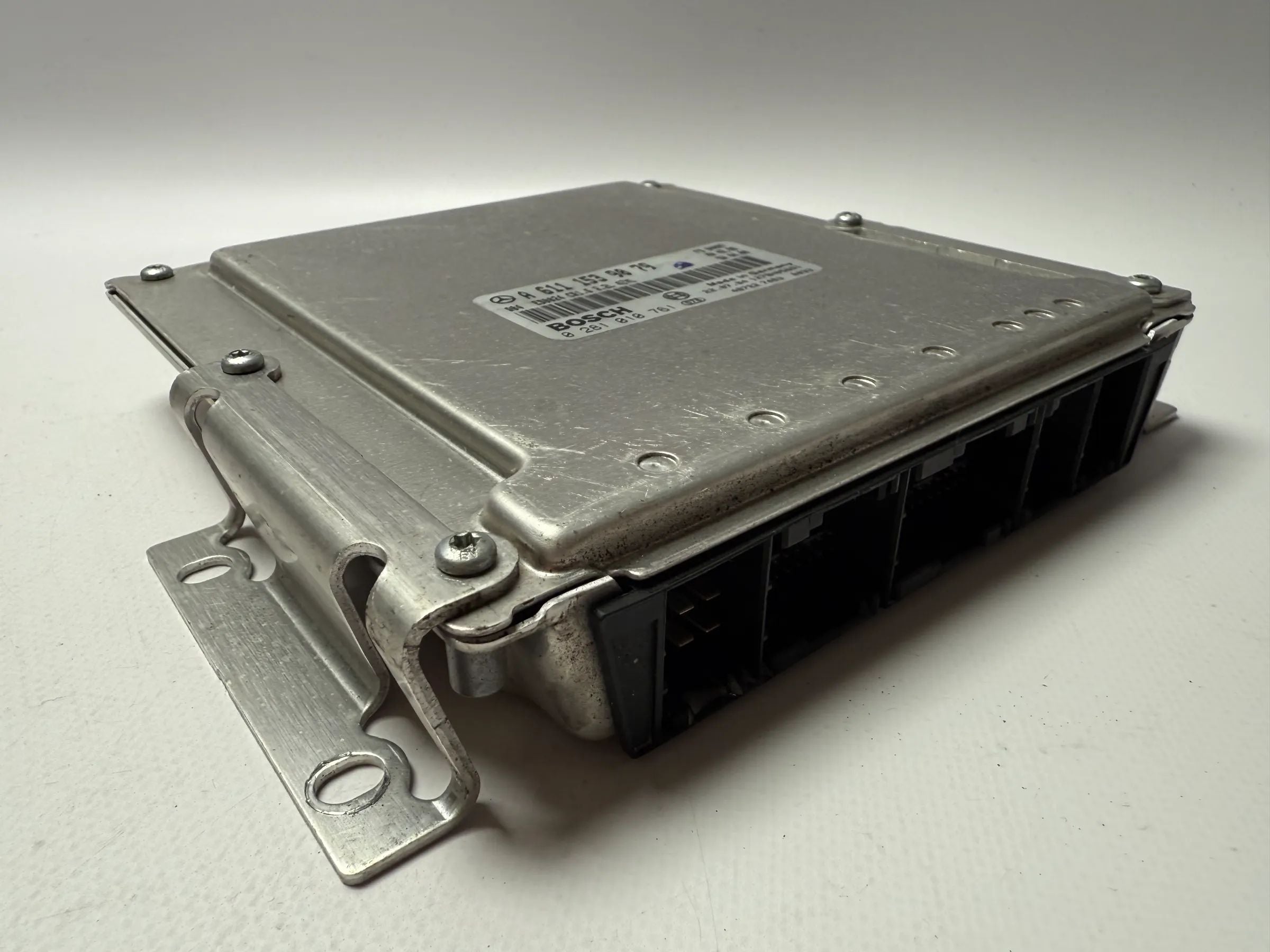 Original Mercedes-Benz Vito Viano W638 engine control unit A6111539079 / 0281010761 