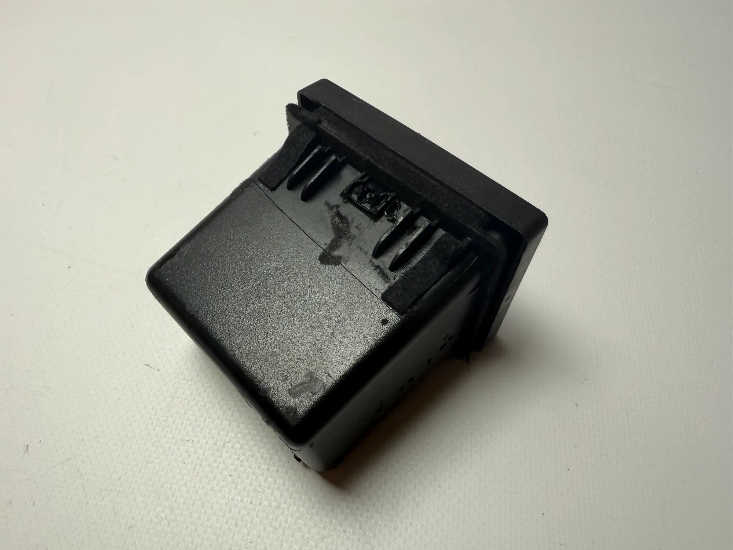 Originele OPEL OMEGA B CARAVAN Opbergvak, 90458845