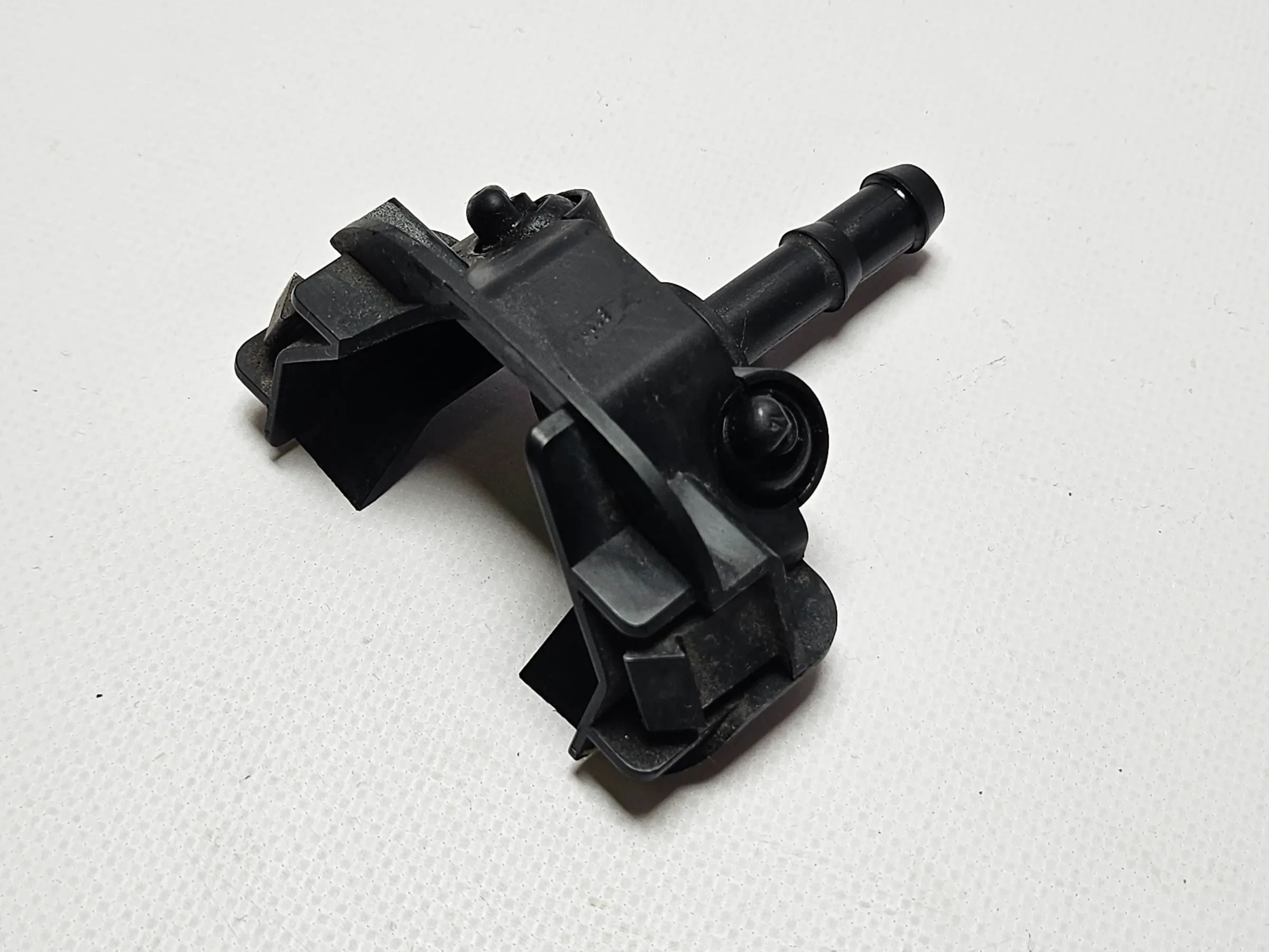 Original Mercedes W210 Classe E Bocal Limpeza Farol Esquerdo 2108600647