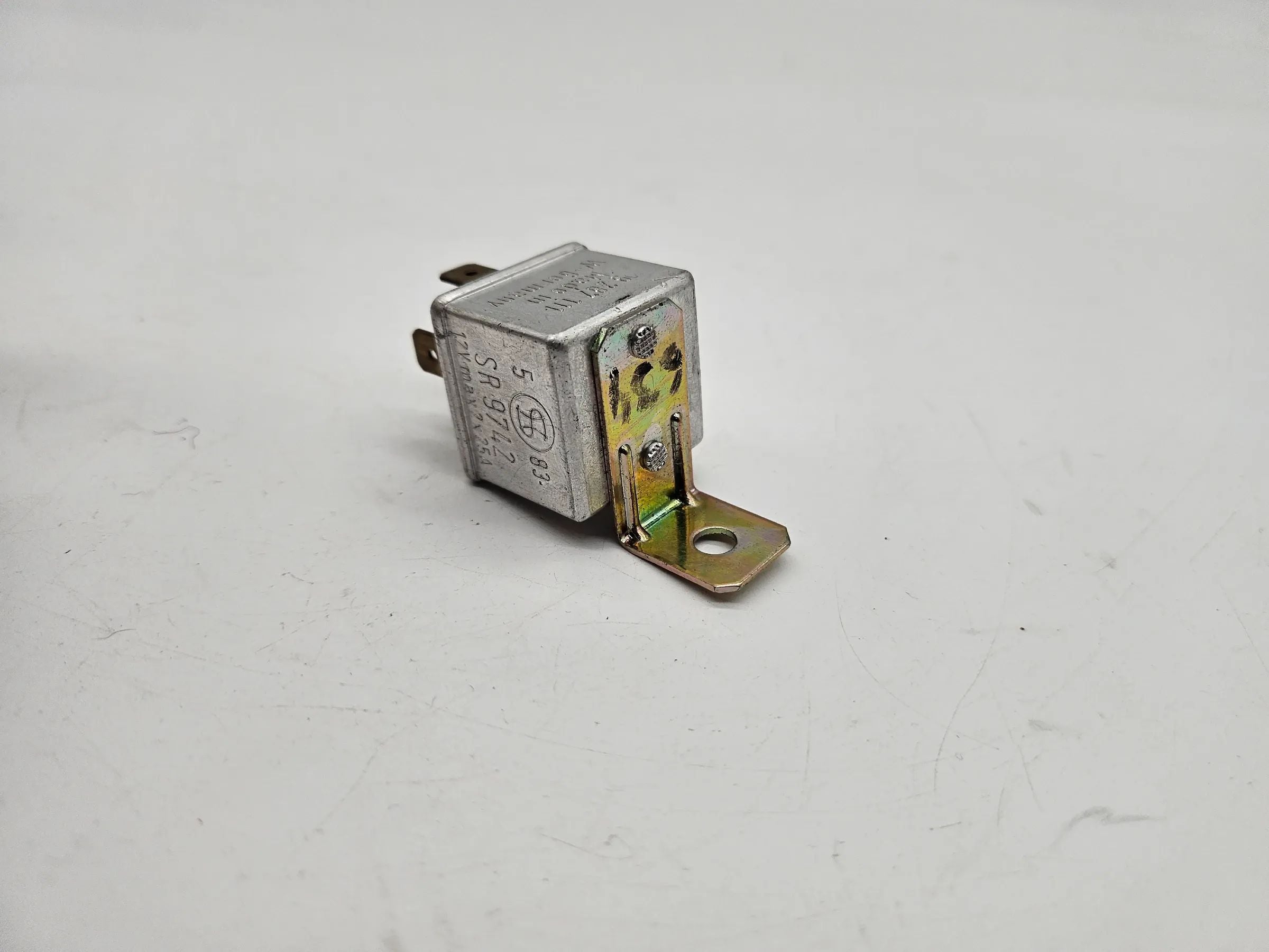 Orijinal GM Opel Corsa A Arka Sis Farı Rölesi 9287111 - 1238634