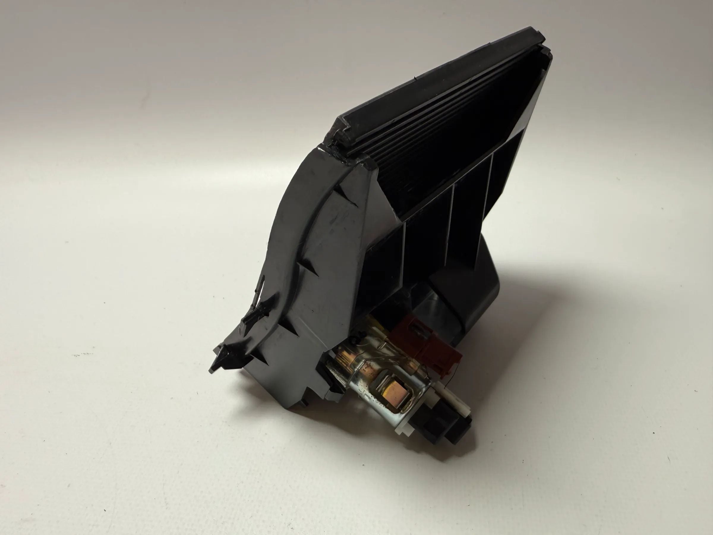 Cinzeiro Original Mercedes-Benz A-Klasse (140 / 168) A1688100930