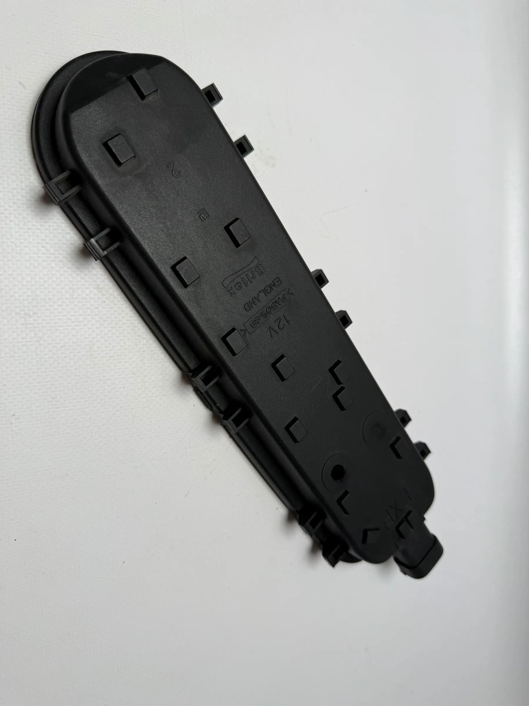 Original GM Pontiac Montana Chevrolet Venture lamp holder Britax 12335926 