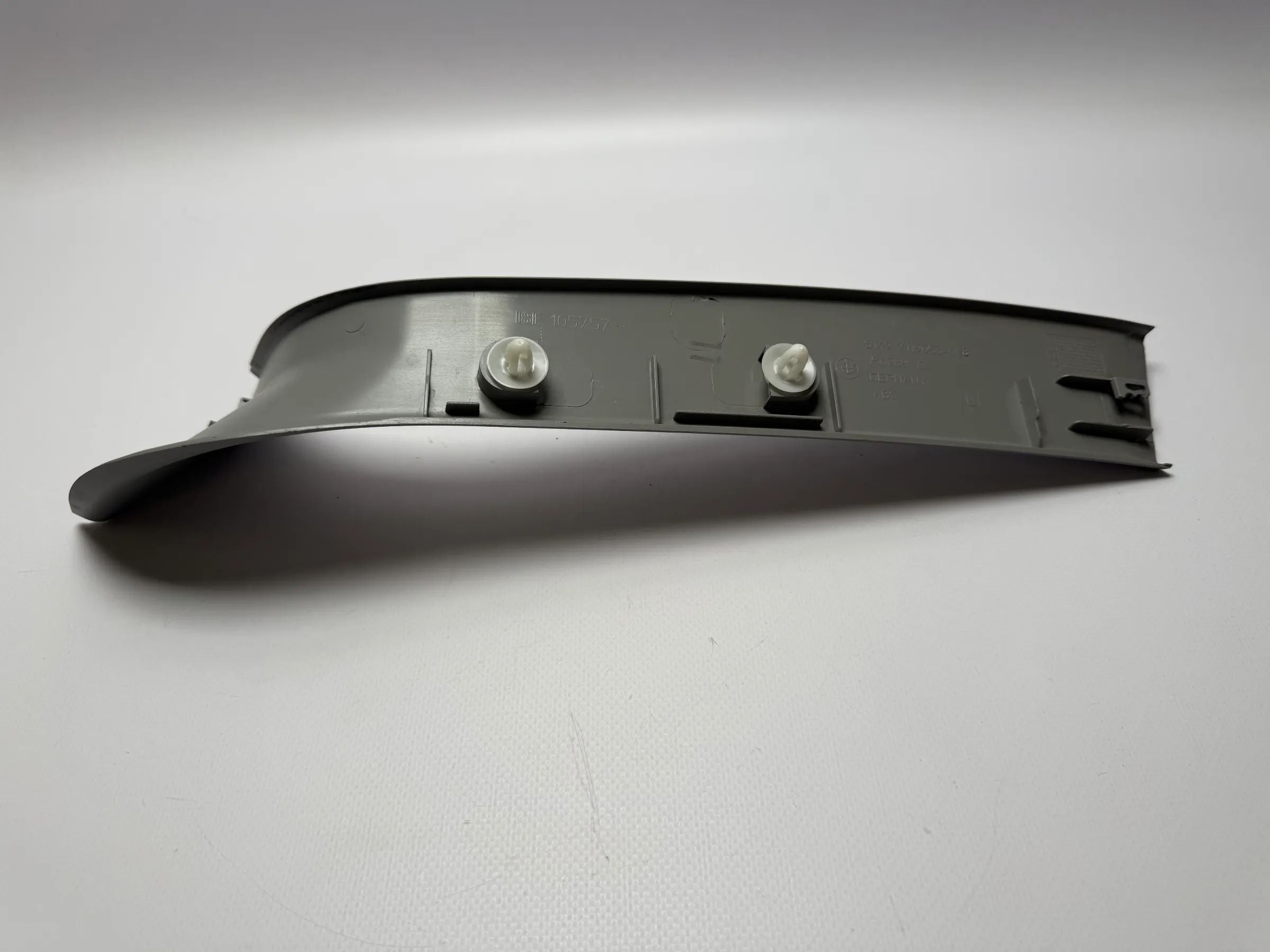 Оригинальная накладка крышки багажника левая для BMW 3 серии E91 LCI 7119053