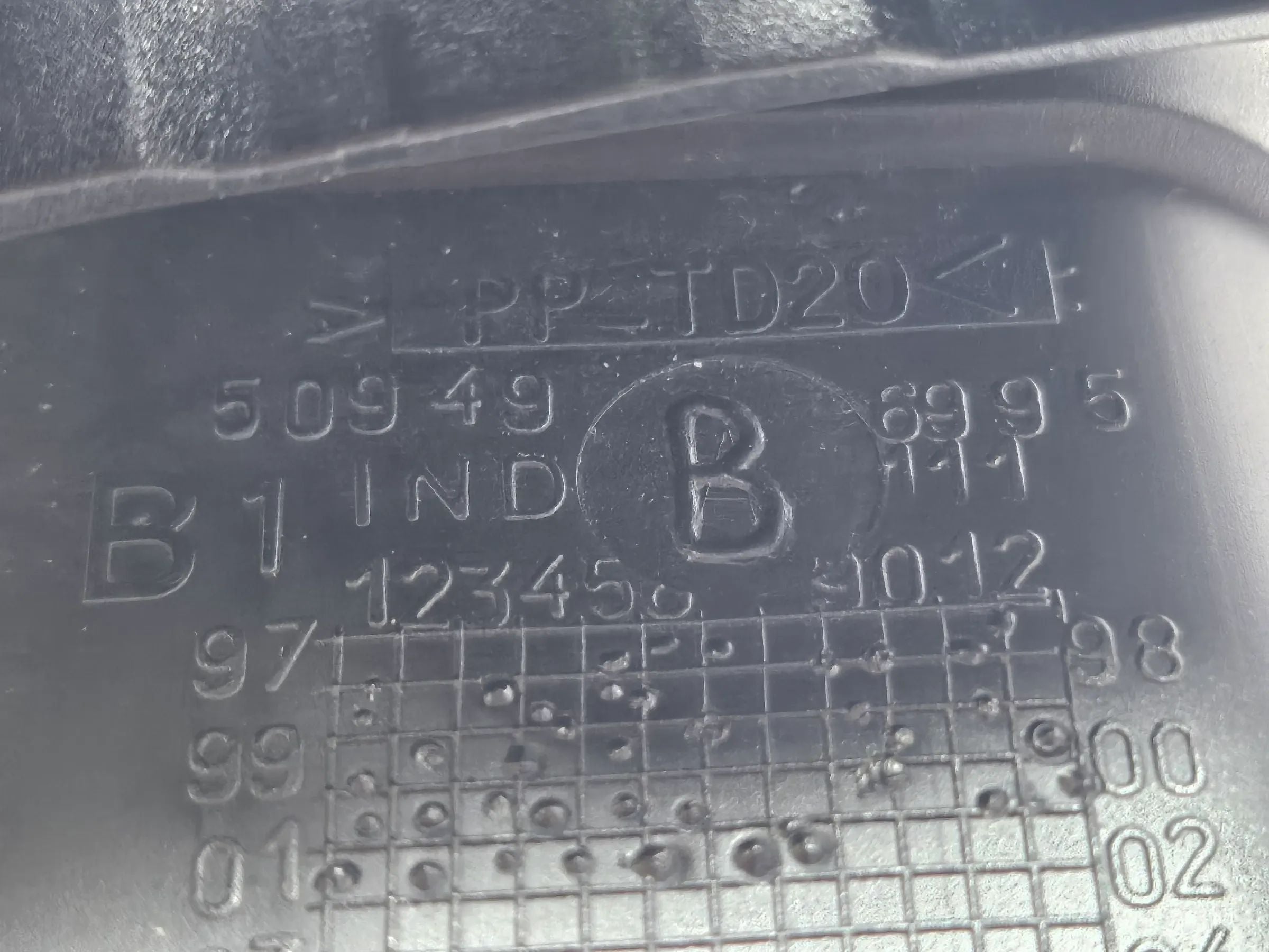 Original CITROEN XSARA PICASSO (N68) 1.6 16V Buisson d'air droit 9631280077